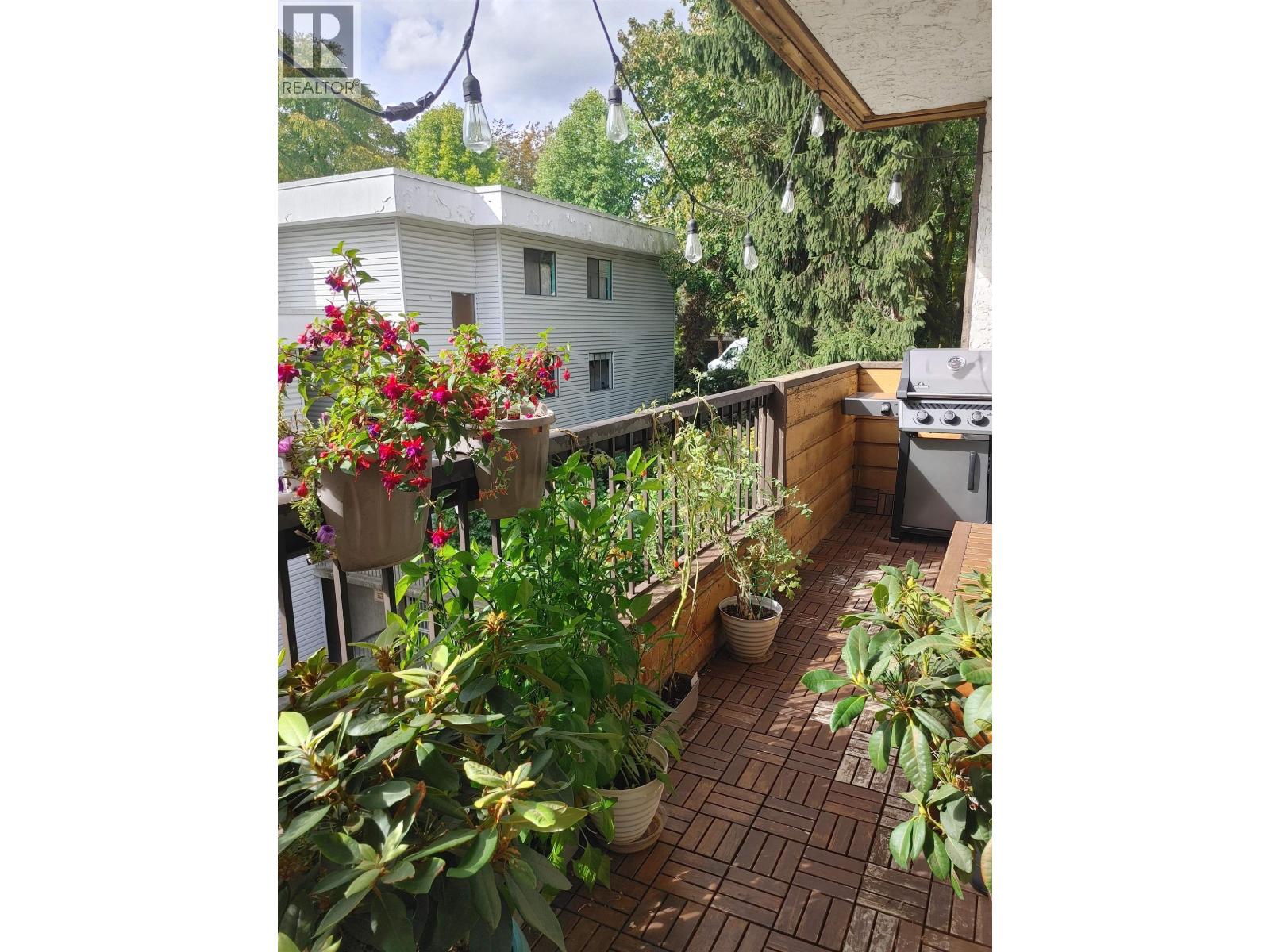 209 410 Agnes Street, New Westminster, British Columbia  V3L 1G1 - Photo 9 - R3055668