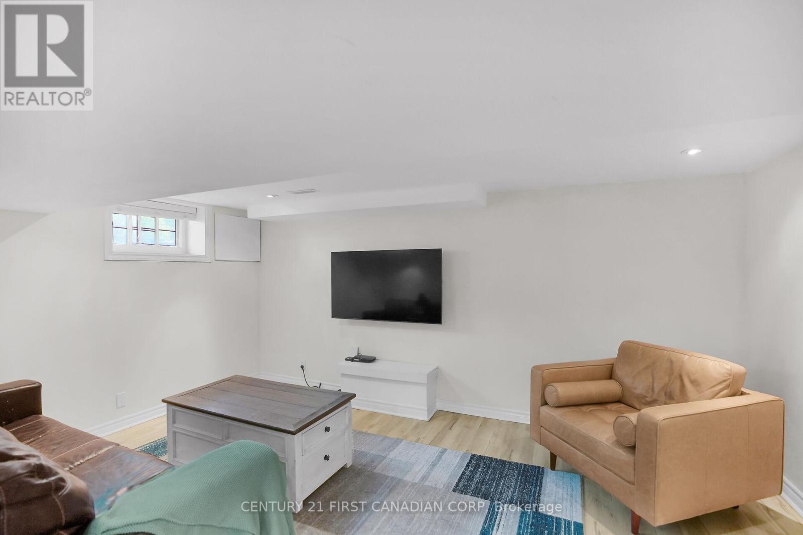 228 Fellner Avenue, London East, Ontario  N5W 4H5 - Photo 39 - X12450757