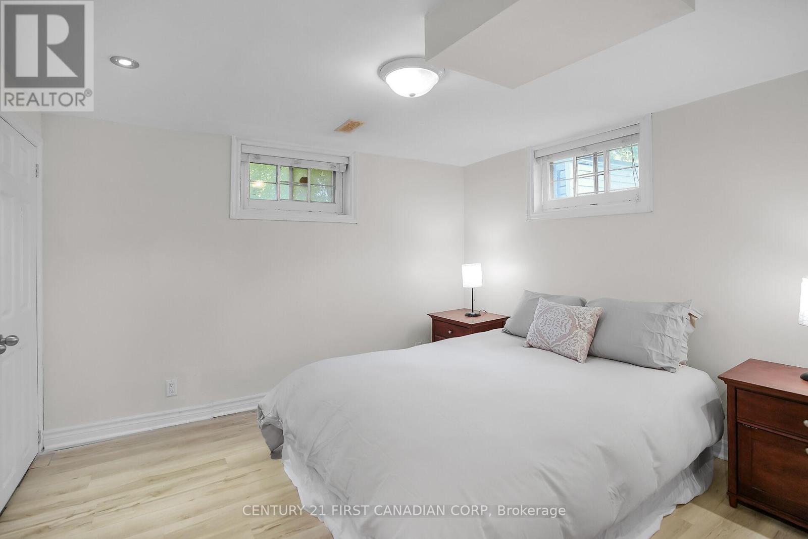 228 Fellner Avenue, London East, Ontario  N5W 4H5 - Photo 41 - X12450757