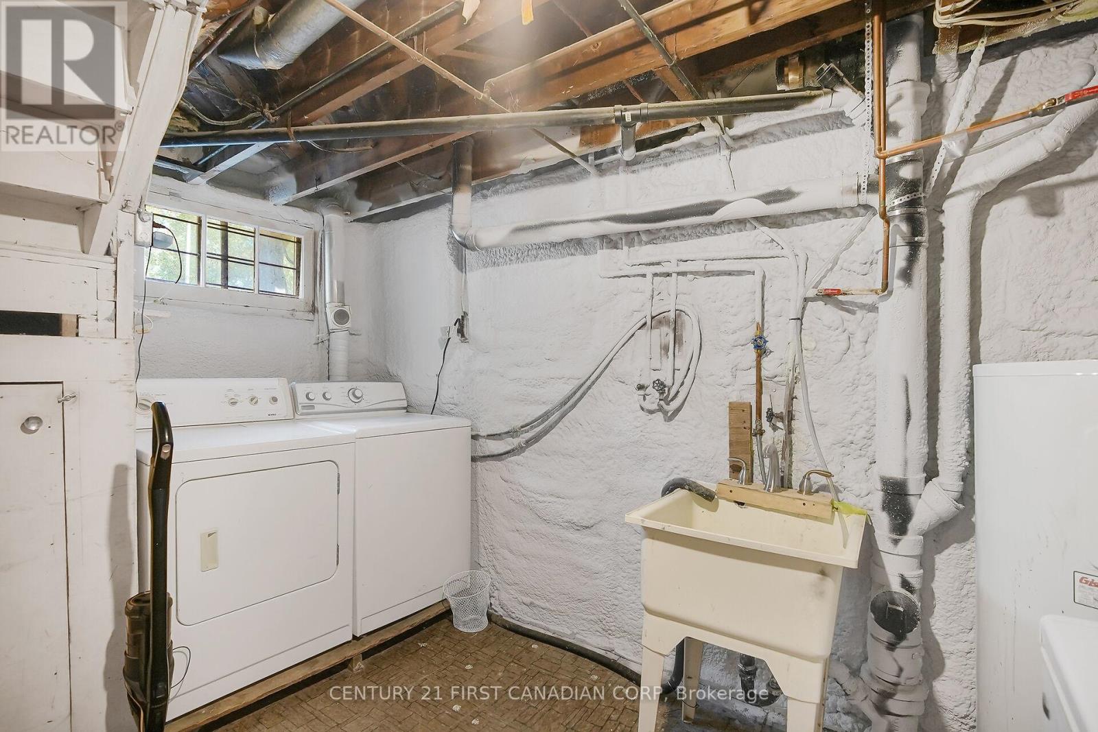228 Fellner Avenue, London East, Ontario  N5W 4H5 - Photo 43 - X12450757