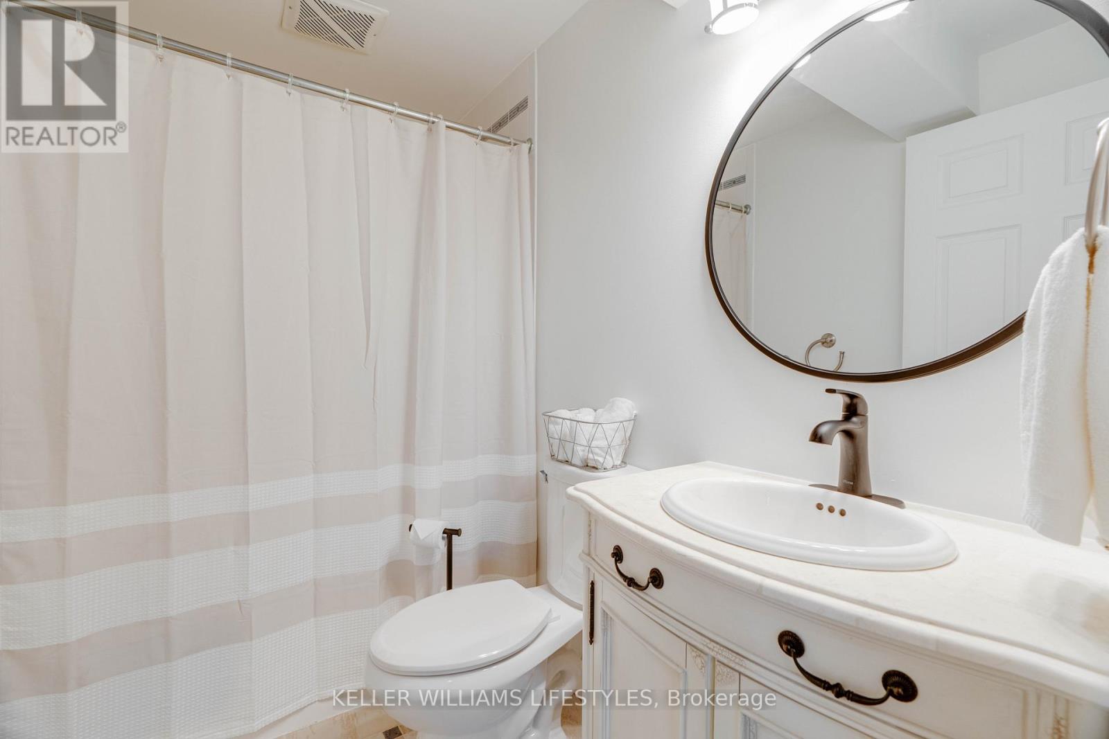 58 Deborah Drive, Strathroy-Caradoc, Ontario  N7G 4C8 - Photo 36 - X12450760