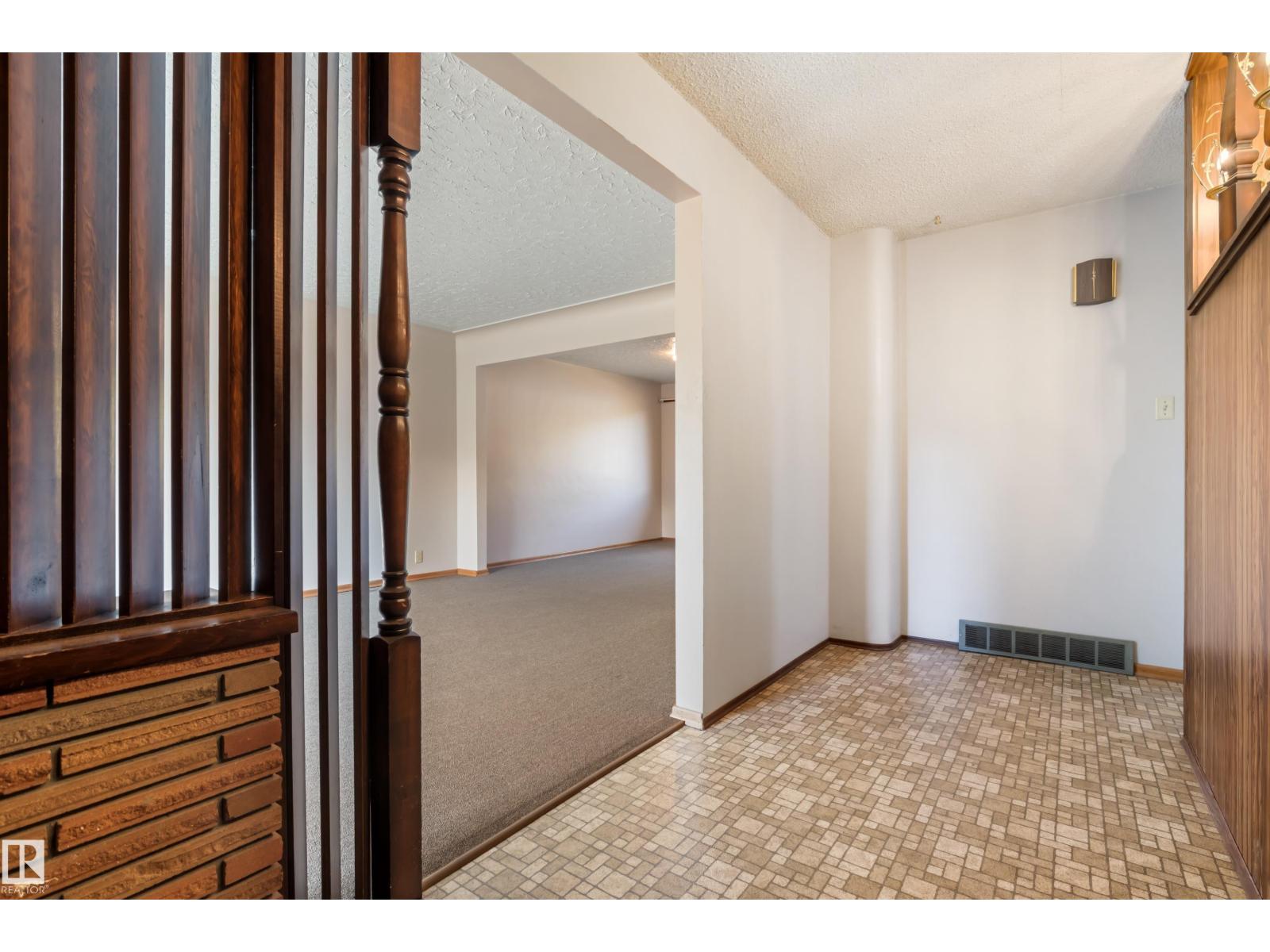 8736 66 Av Nw, Edmonton, Alberta  T6E 0L3 - Photo 13 - E4461235