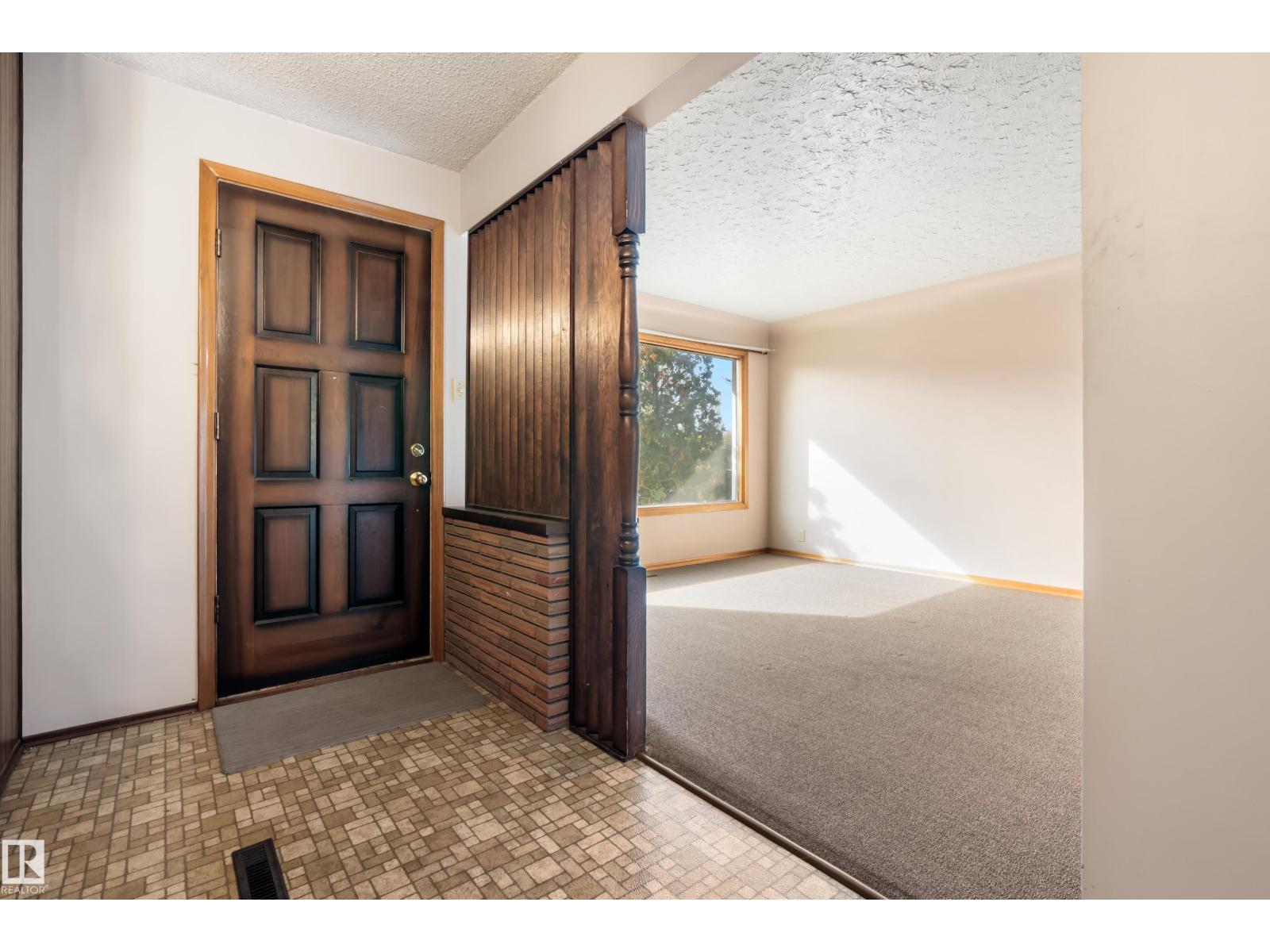 8736 66 Av Nw, Edmonton, Alberta  T6E 0L3 - Photo 22 - E4461235