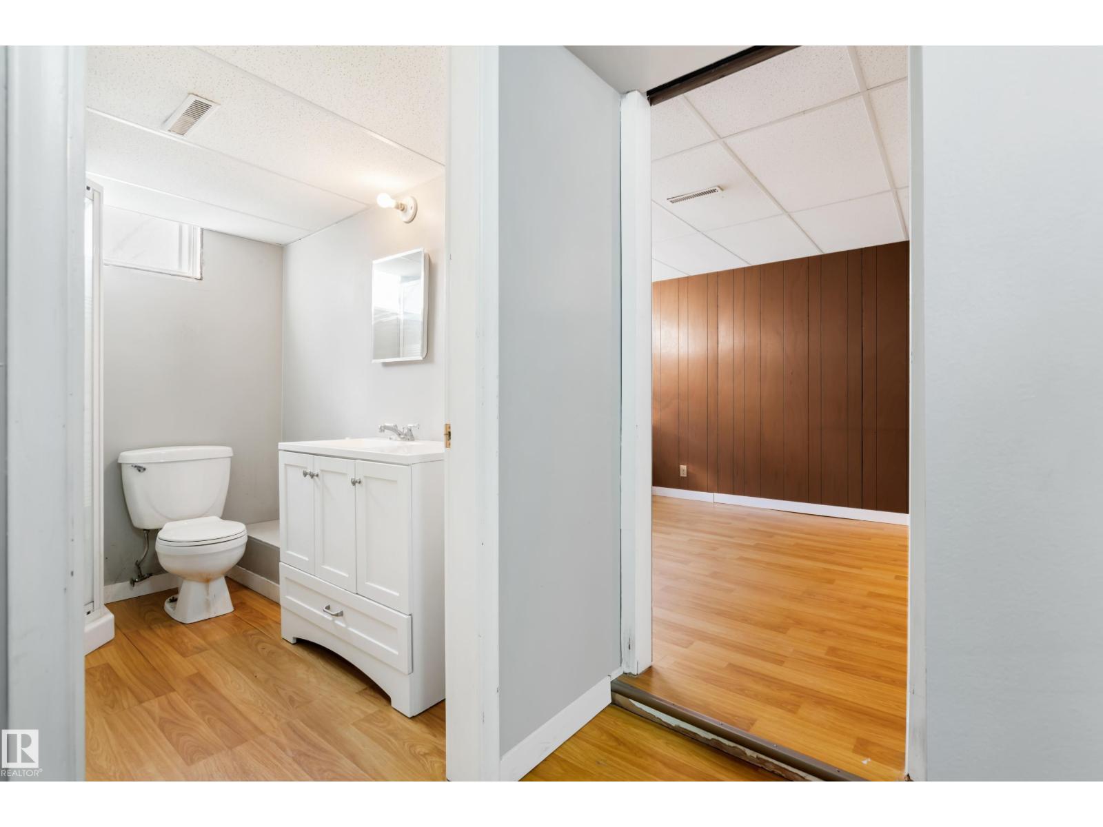 8736 66 Av Nw, Edmonton, Alberta  T6E 0L3 - Photo 38 - E4461235
