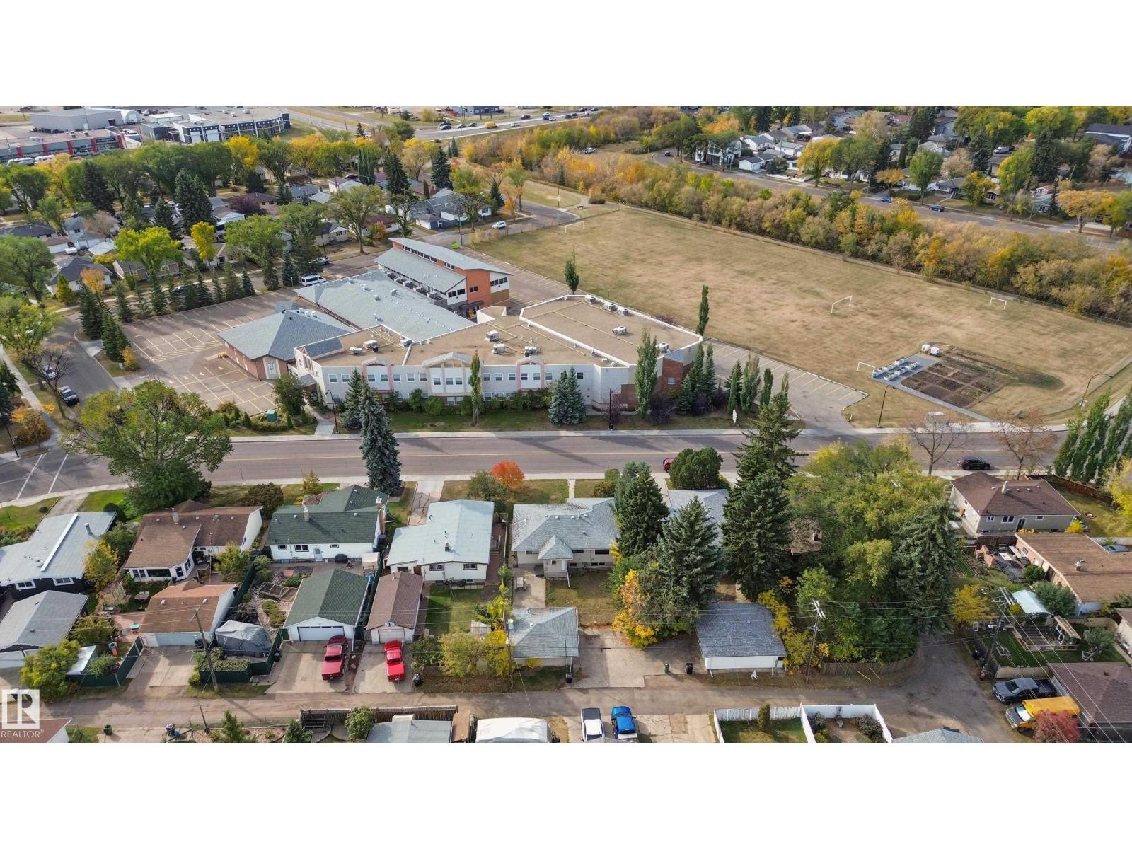 8736 66 Av Nw, Edmonton, Alberta  T6E 0L3 - Photo 4 - E4461235