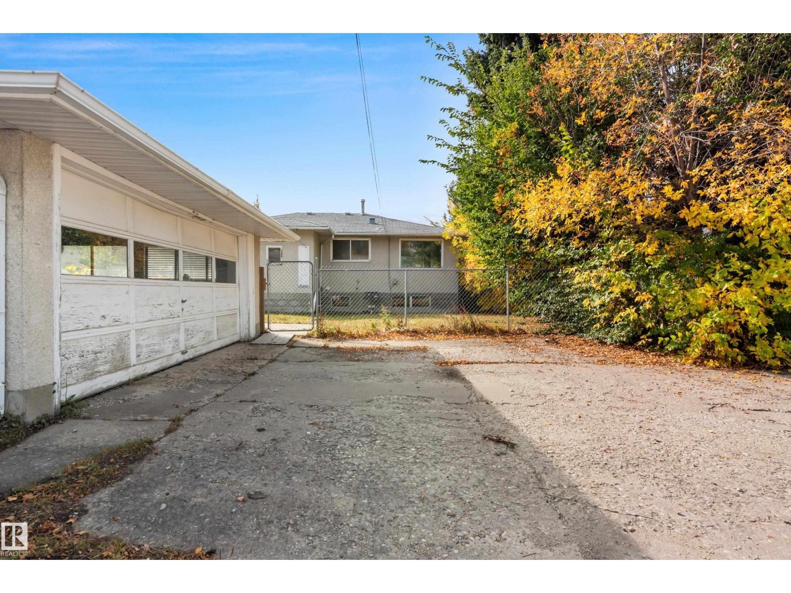 8736 66 Av Nw, Edmonton, Alberta  T6E 0L3 - Photo 42 - E4461235