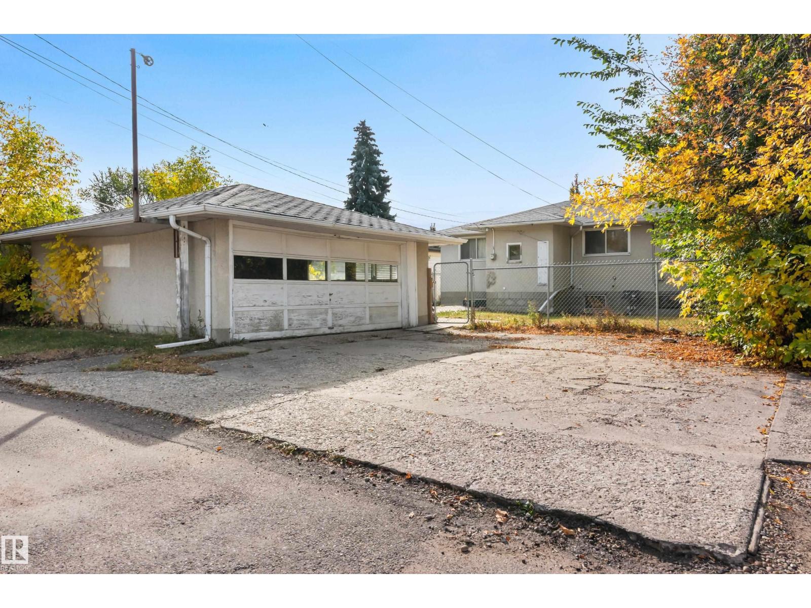 8736 66 Av Nw, Edmonton, Alberta  T6E 0L3 - Photo 48 - E4461235