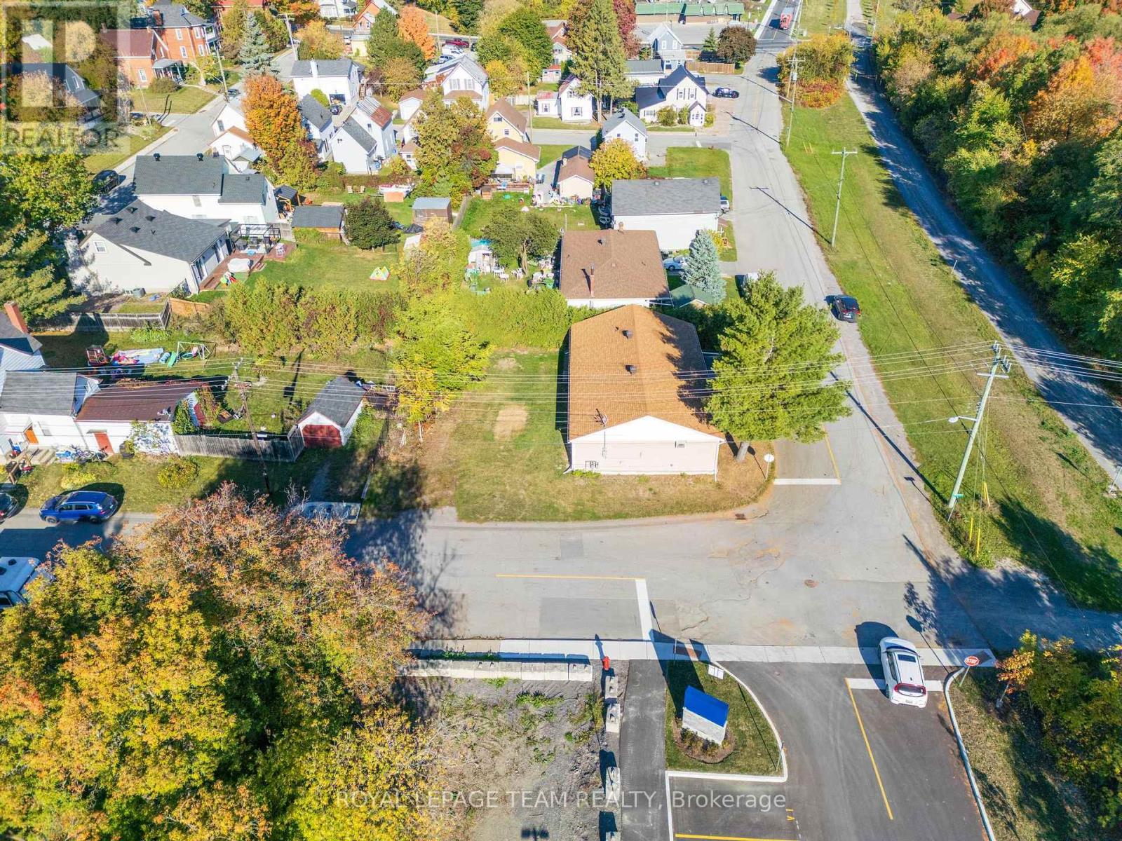 49 William Street E, Arnprior, Ontario  K7S 1J7 - Photo 33 - X12450736