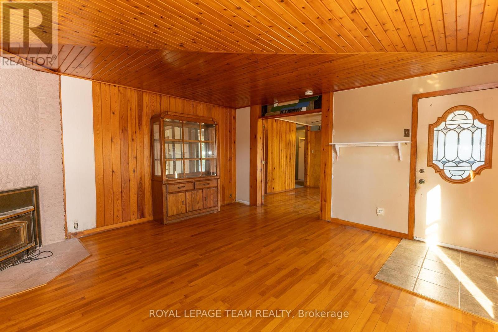 49 William Street E, Arnprior, Ontario  K7S 1J7 - Photo 5 - X12450736