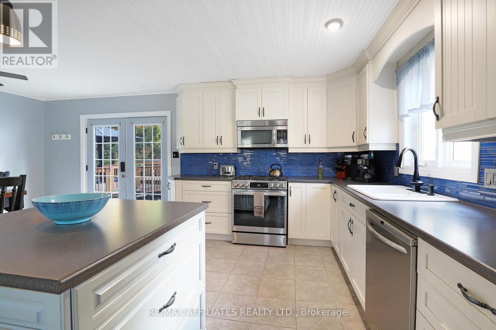 3693 Marcil Road, Clarence-Rockland, Ontario  K0A 1E0 - Photo 13 - X12450761