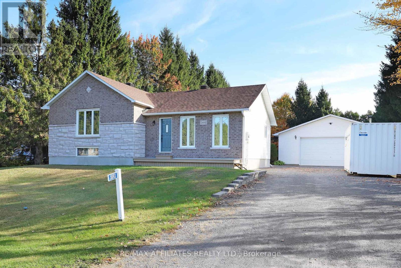 3693 Marcil Road, Clarence-Rockland, Ontario  K0A 1E0 - Photo 3 - X12450761