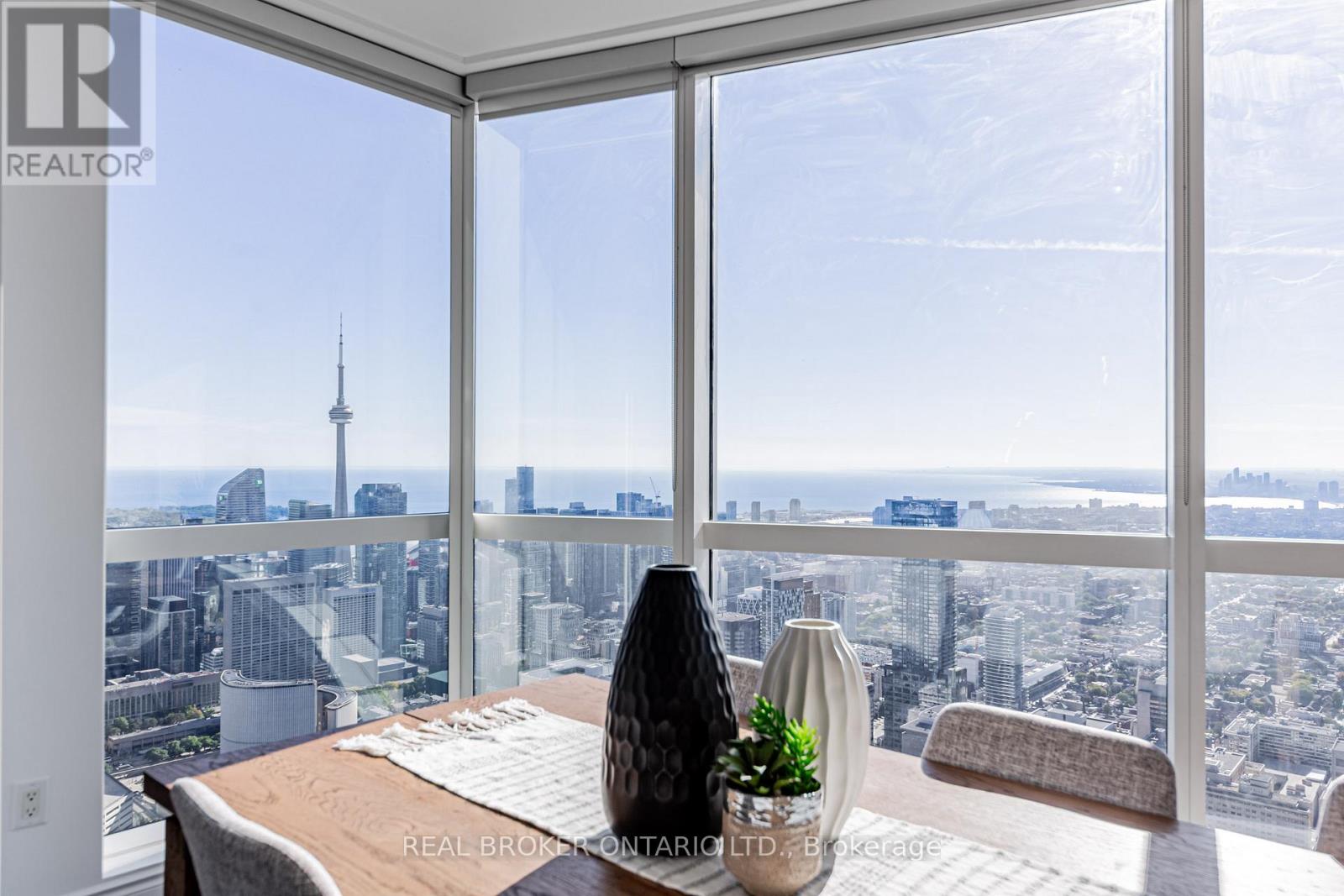 7510 - 388 Yonge Street, Toronto, Ontario  M5B 0A4 - Photo 11 - C12450161