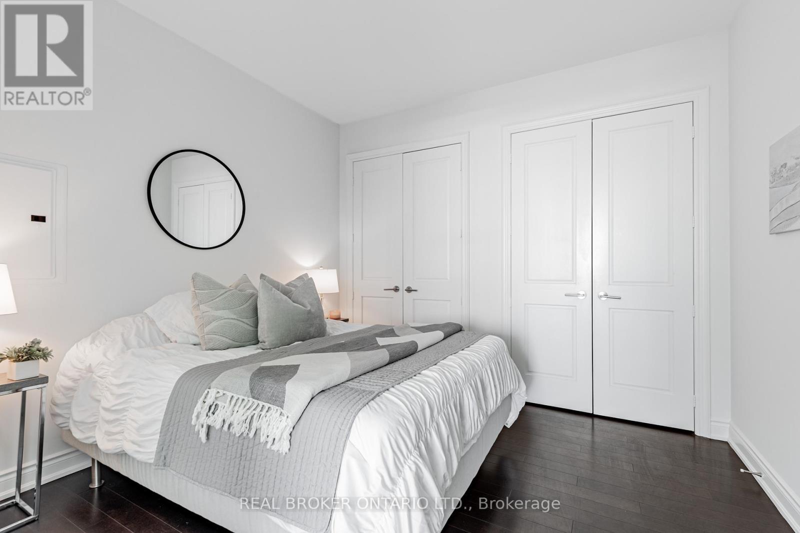 7510 - 388 Yonge Street, Toronto, Ontario  M5B 0A4 - Photo 15 - C12450161