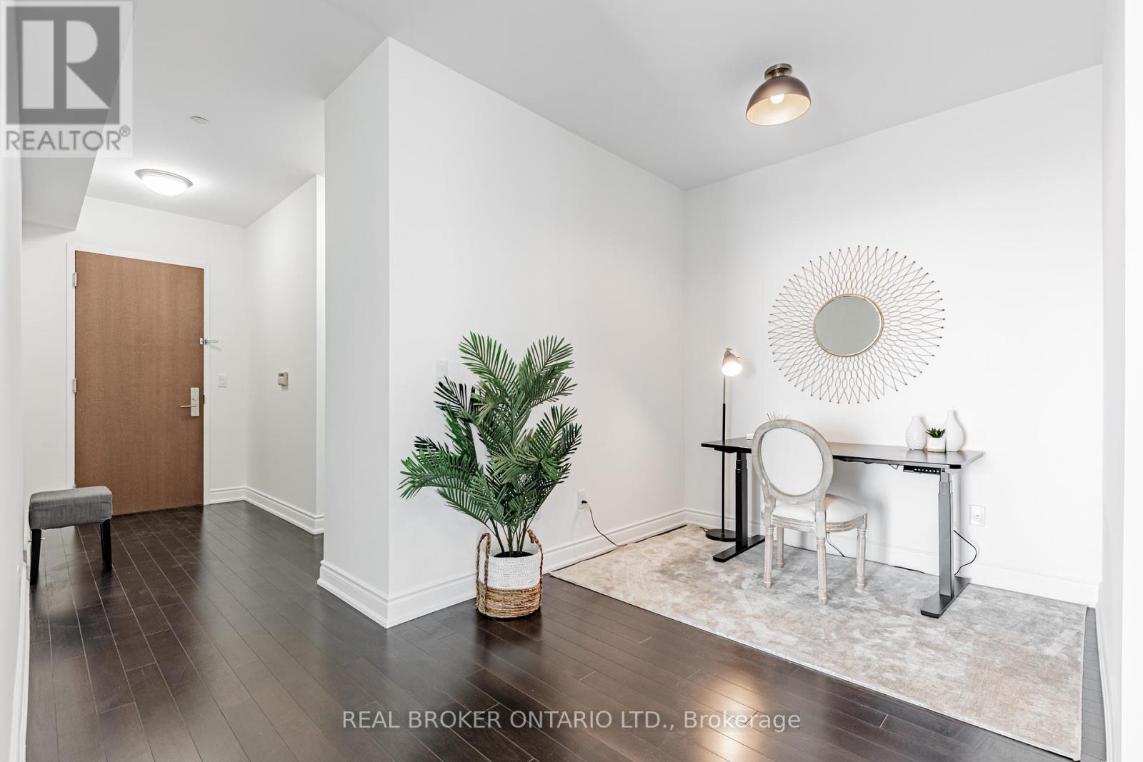 7510 - 388 Yonge Street, Toronto, Ontario  M5B 0A4 - Photo 2 - C12450161