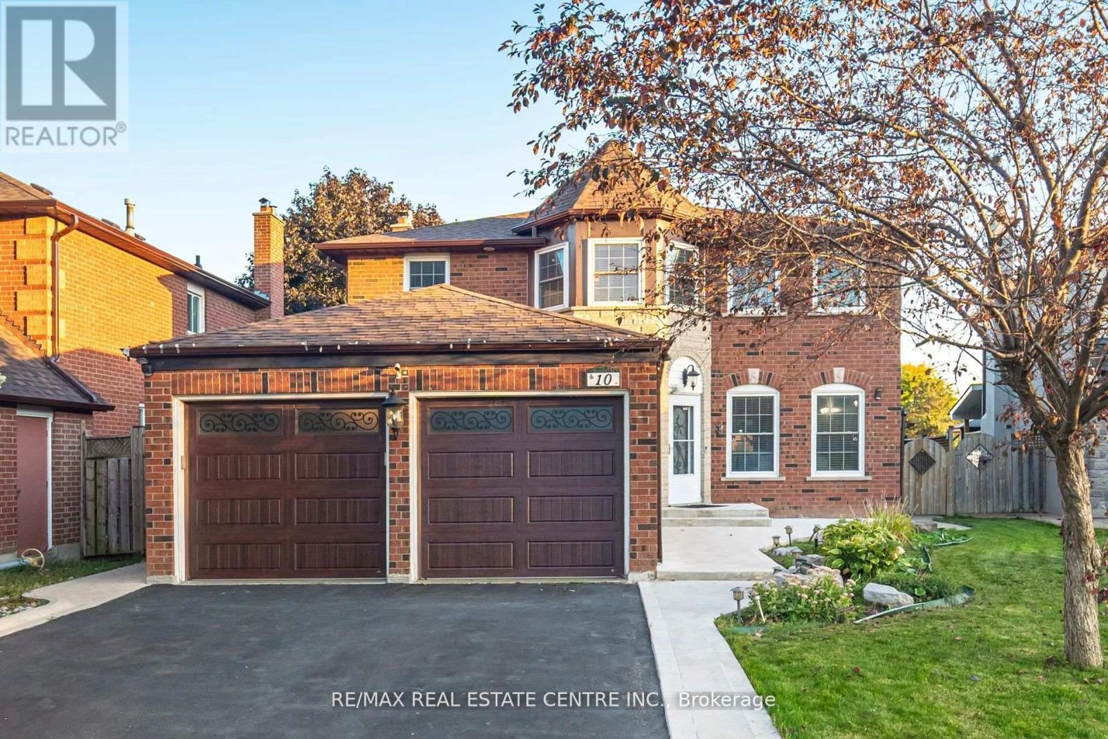 10 NIPISSING CRESCENT, Brampton, Ontario