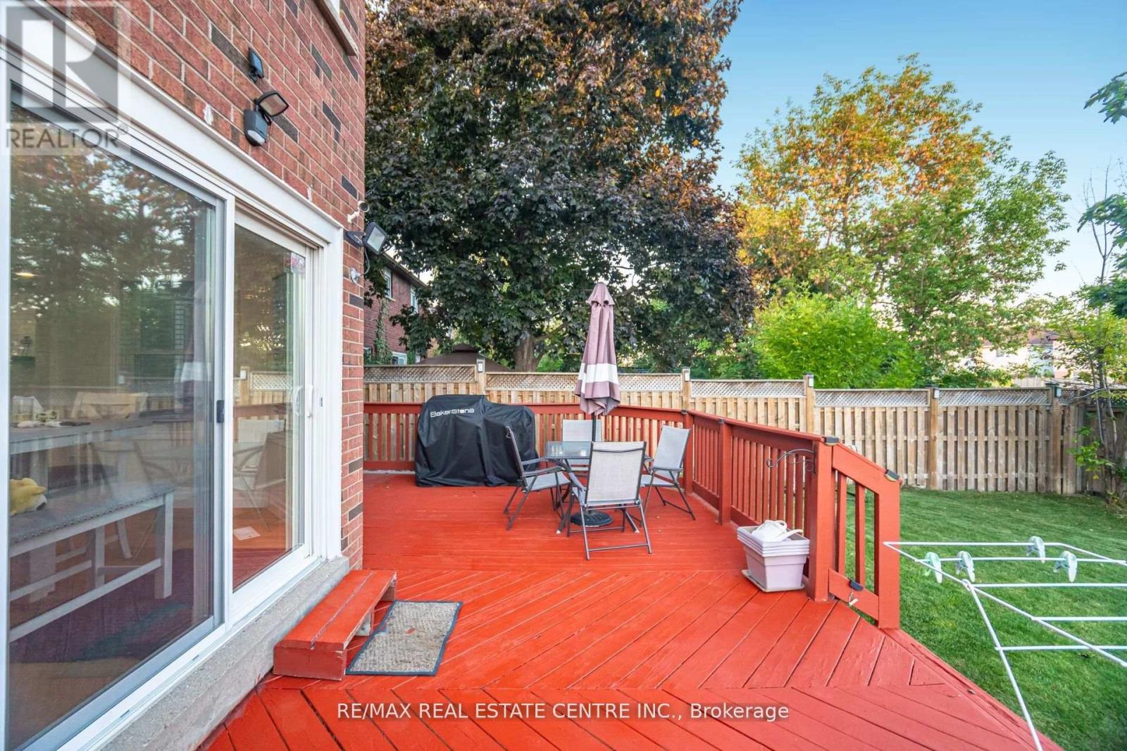 10 Nipissing Crescent, Brampton, Ontario  L6S 5A6 - Photo 33 - W12450717