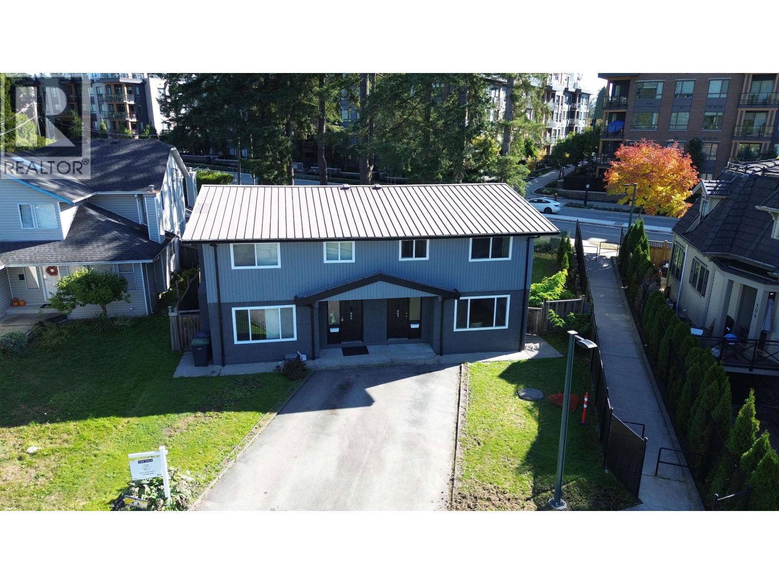663-665 Harrison Avenue, Coquitlam, British Columbia  V3J 3Z6 - Photo 2 - R3055622