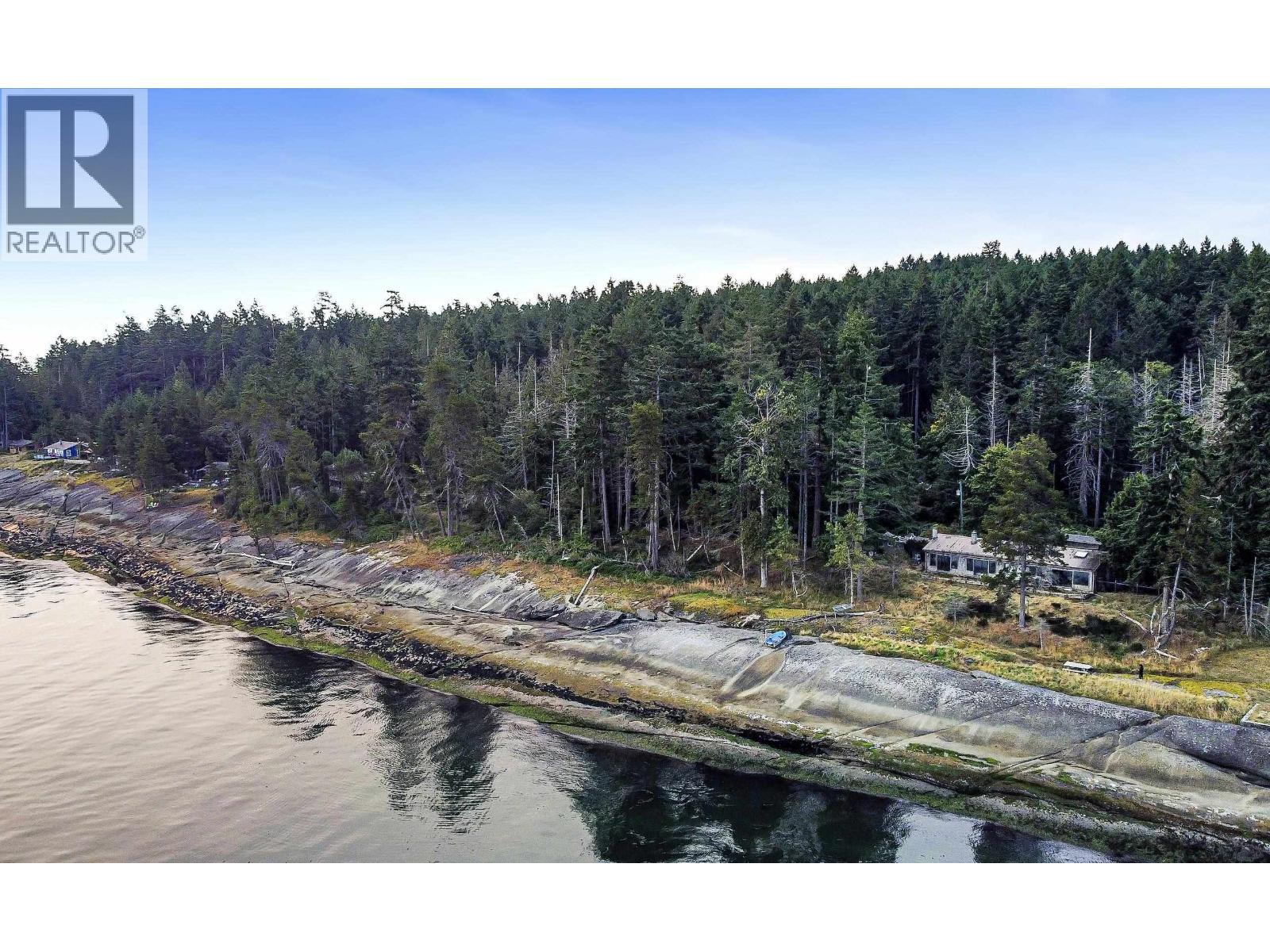 1820 Ellis Road, Galiano Island, British Columbia  V0N 1P0 - Photo 2 - R3056426
