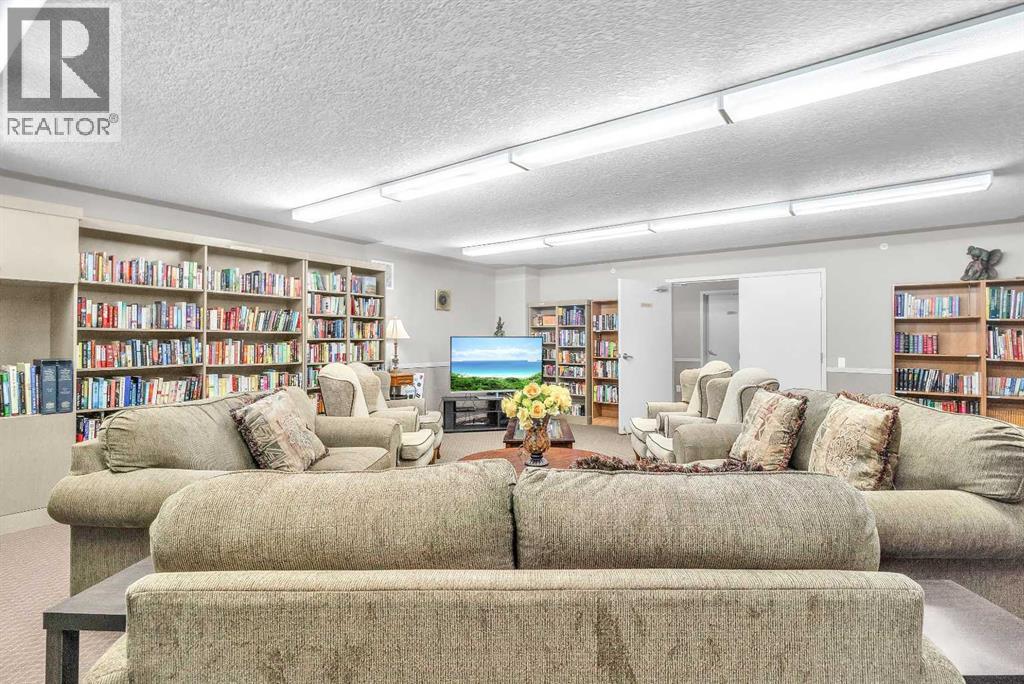 215, 550 Prominence Rise Sw, Calgary, Alberta  T3H 5J1 - Photo 15 - A2257936