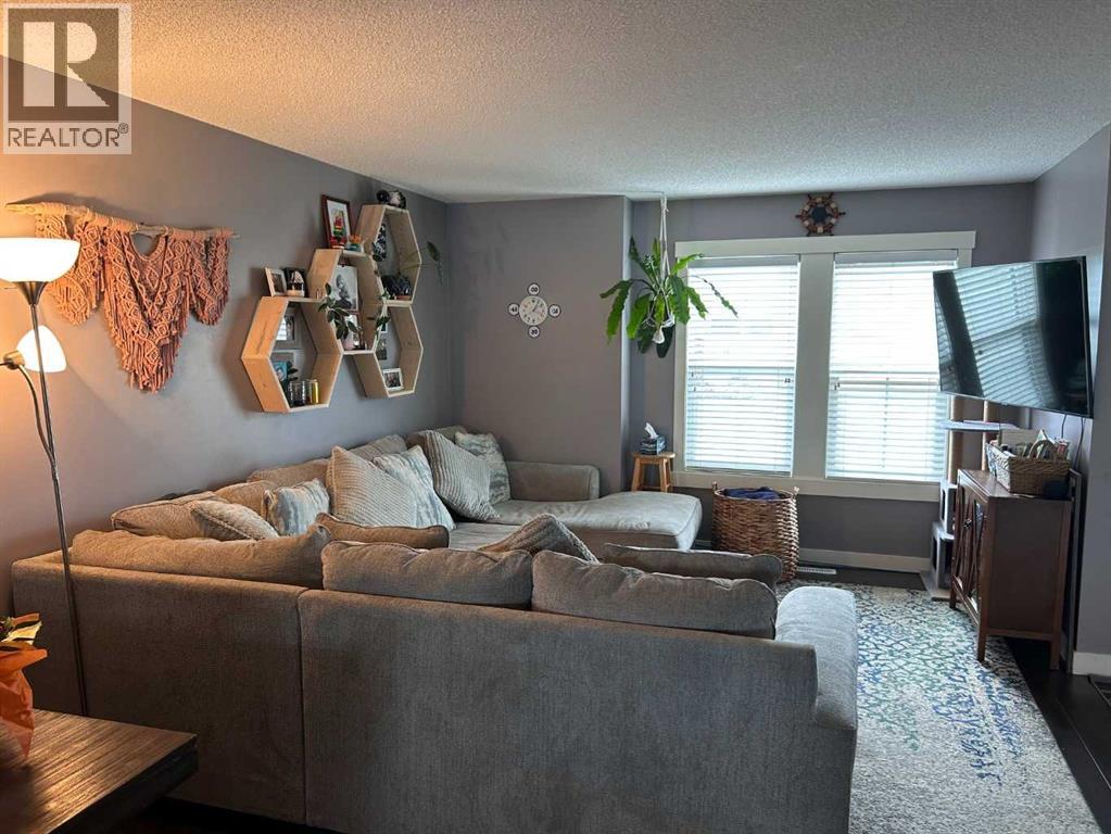 183 Fireside Parkway, Cochrane, Alberta  T4C 0V8 - Photo 5 - A2260540
