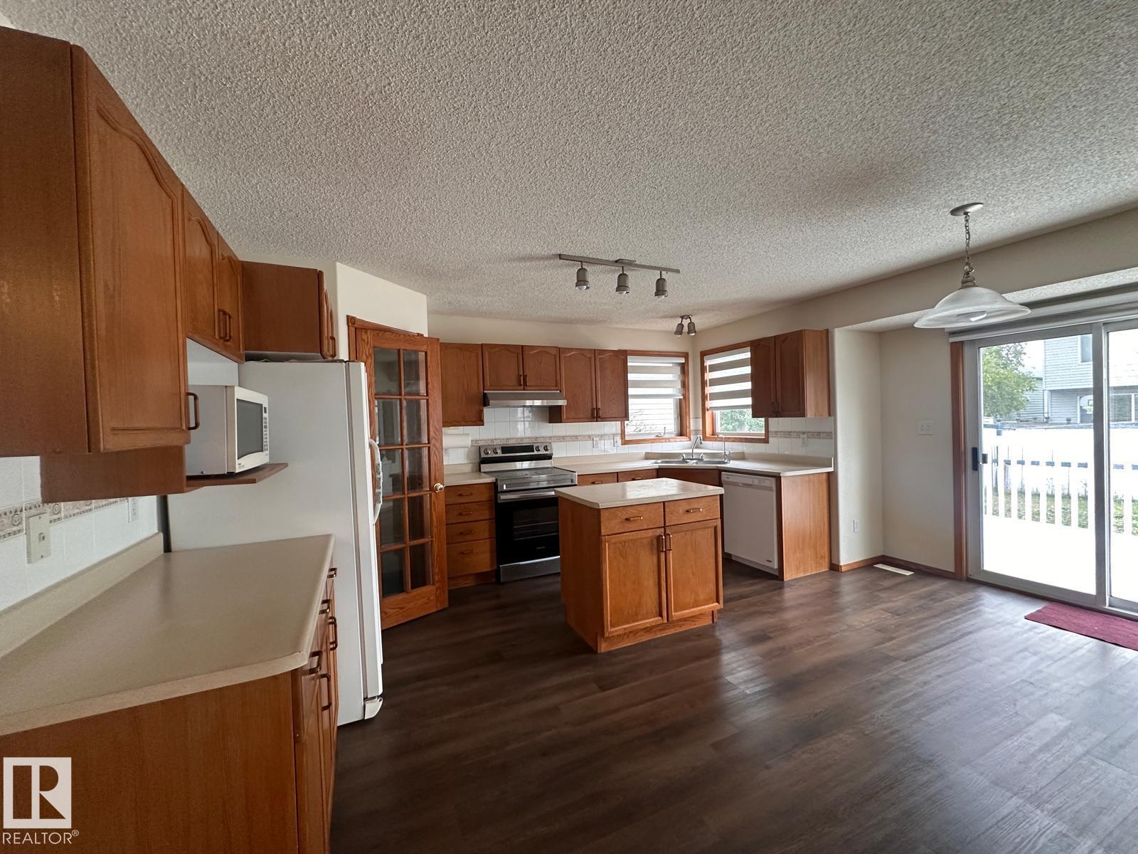 2331 37b Av Nw, Edmonton, Alberta  T6T 1N9 - Photo 4 - E4461236