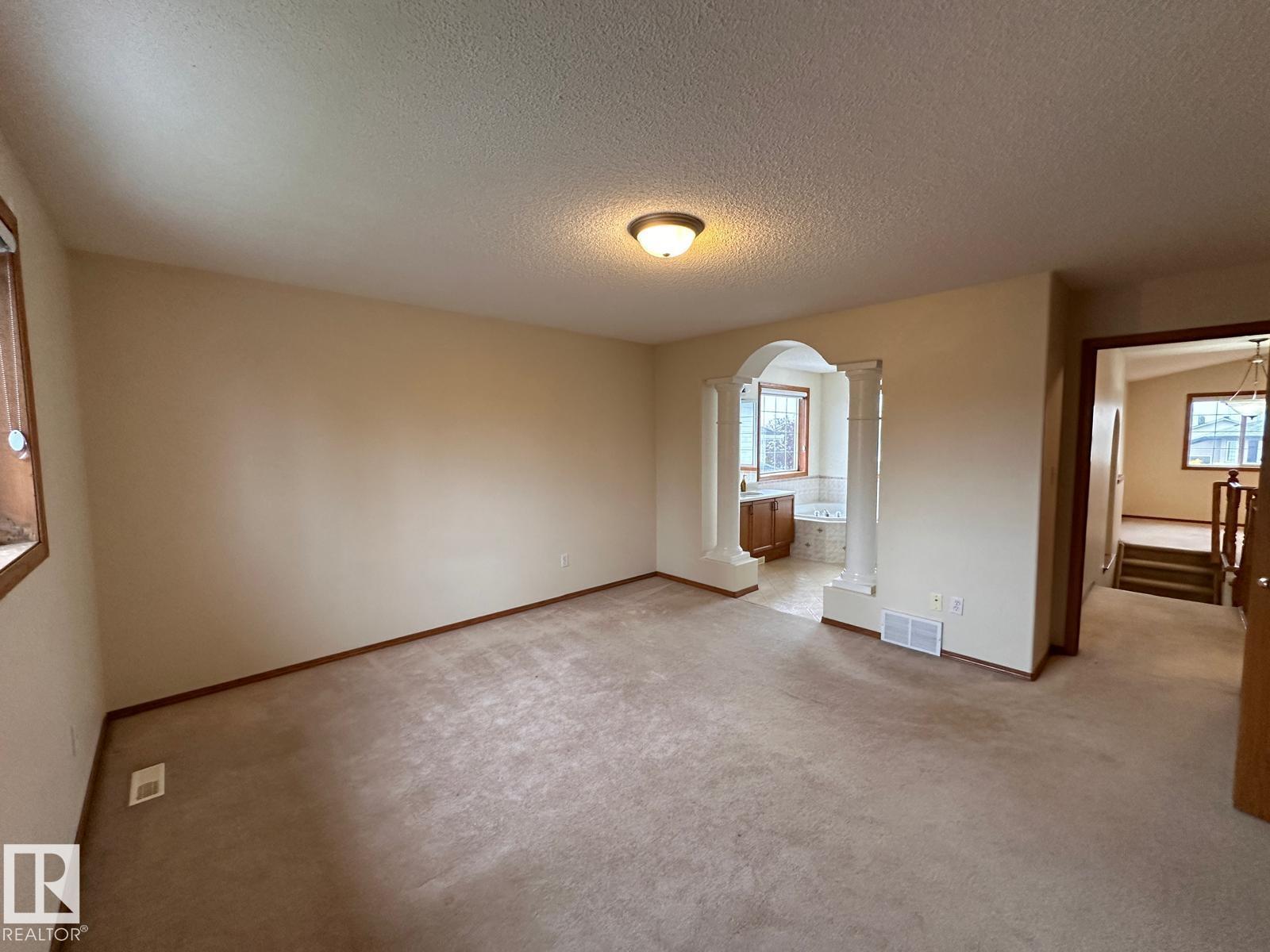 2331 37b Av Nw, Edmonton, Alberta  T6T 1N9 - Photo 9 - E4461236