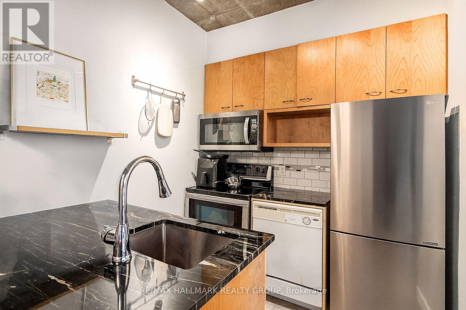 405 - 179 George Street, Ottawa, Ontario  K1N 1J8 - Photo 5 - X12332575
