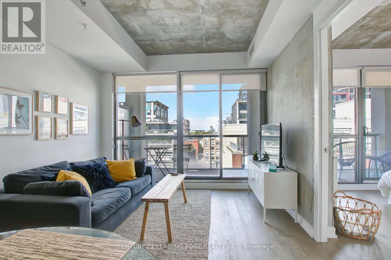 908 - 39 BRANT STREET, Toronto, Ontario