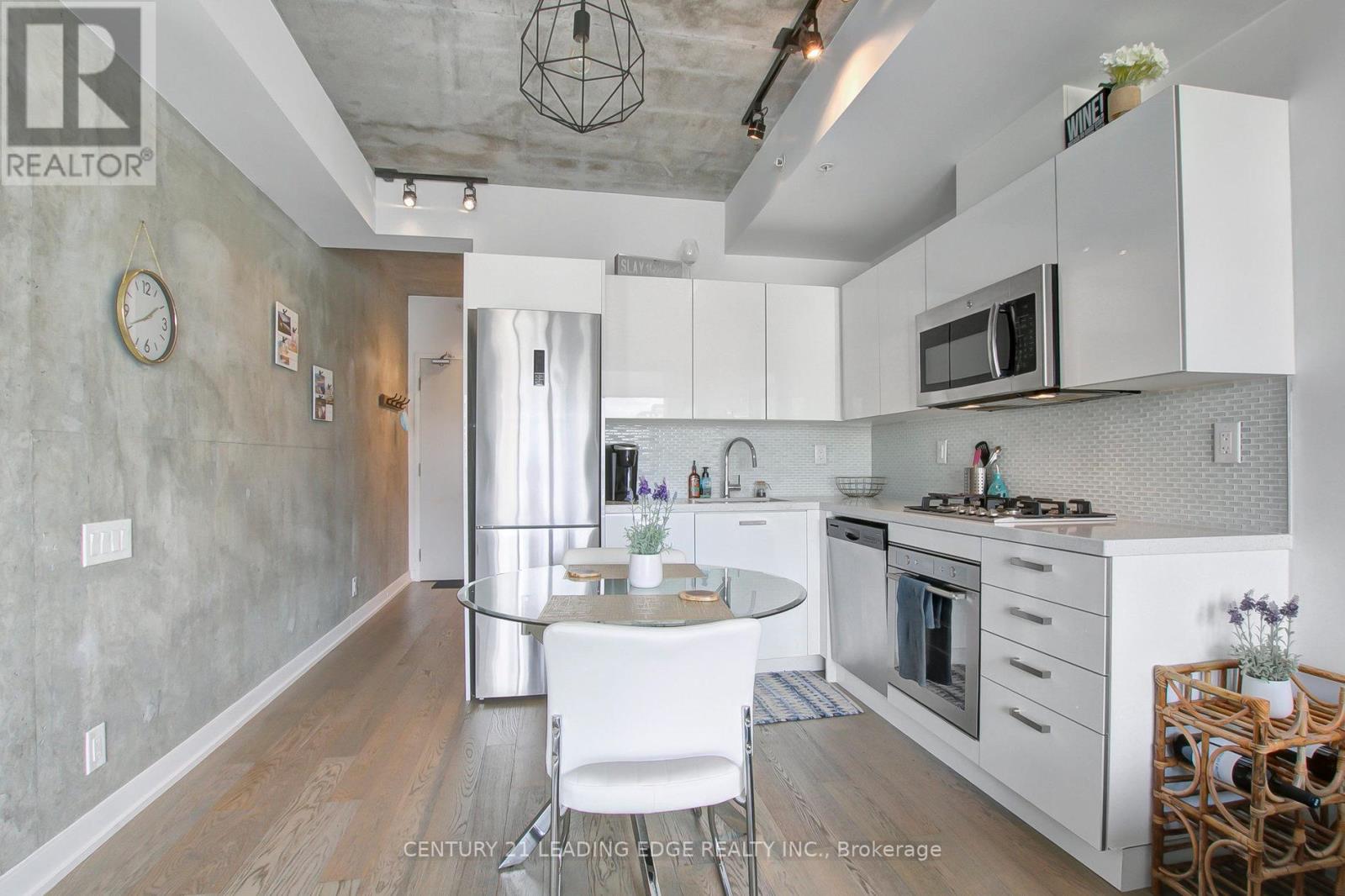 908 - 39 Brant Street, Toronto, Ontario  M5V 1S7 - Photo 12 - C12450749
