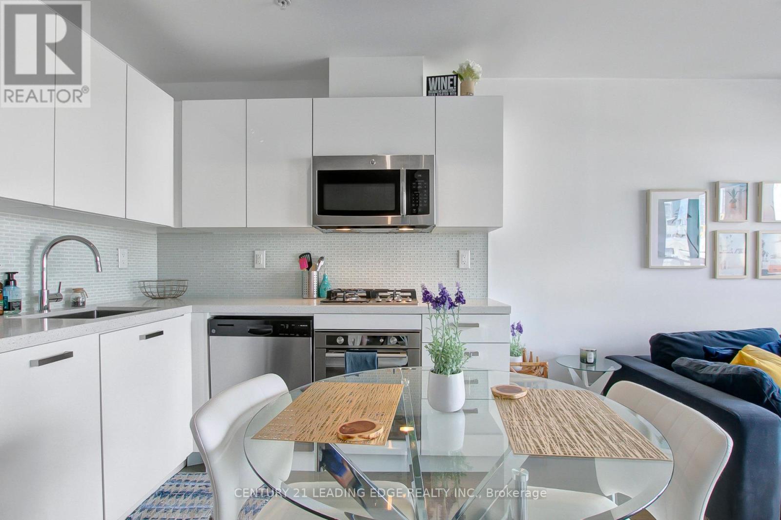 908 - 39 Brant Street, Toronto, Ontario  M5V 1S7 - Photo 14 - C12450749