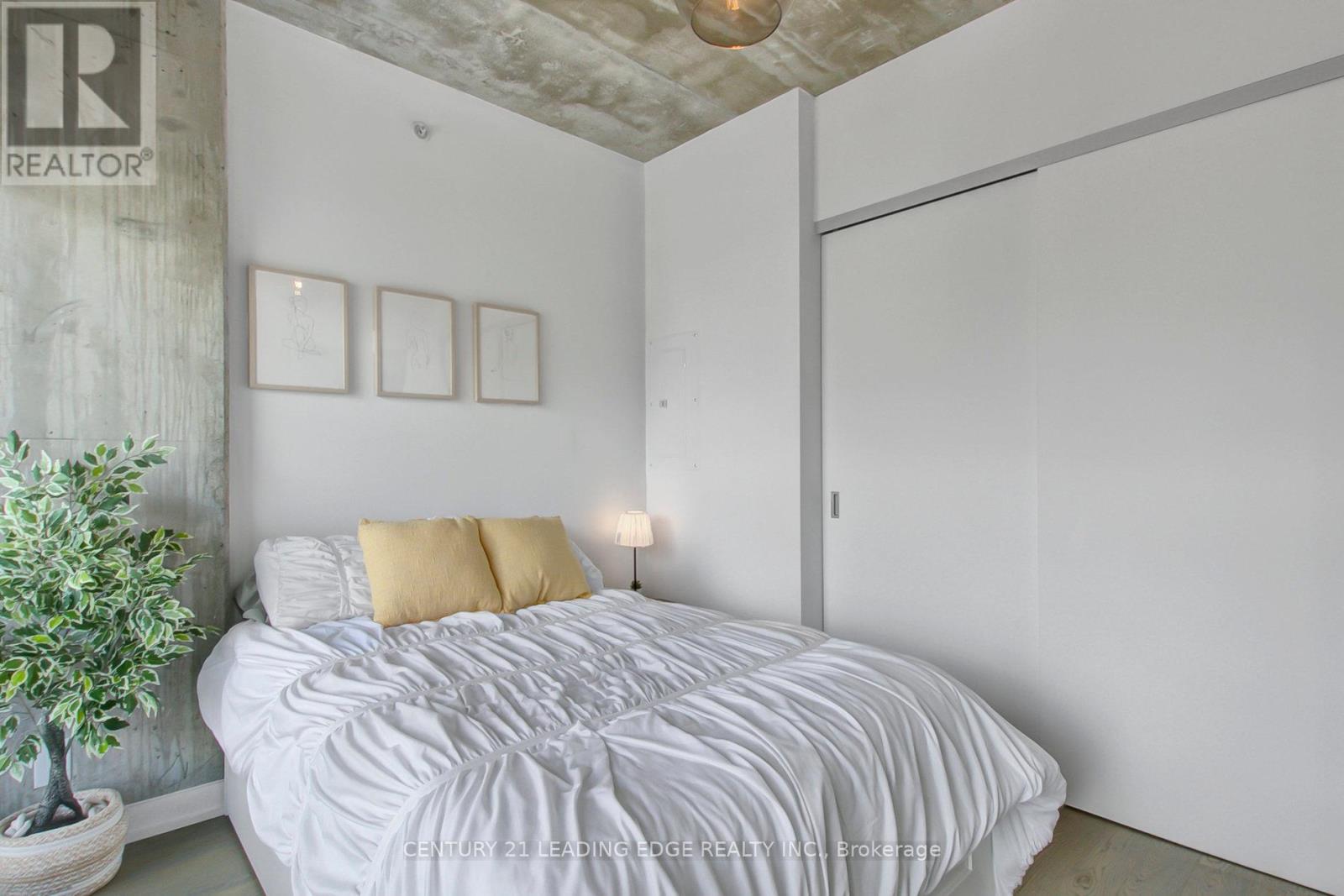 908 - 39 Brant Street, Toronto, Ontario  M5V 1S7 - Photo 19 - C12450749