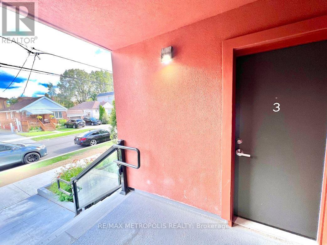3 - 8 Marquette Avenue, Toronto, Ontario  M6A 0E1 - Photo 2 - C12450751