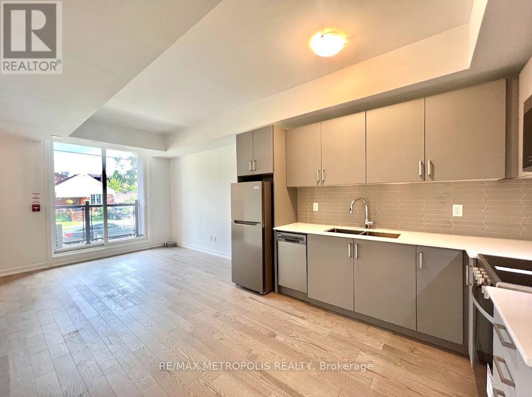 3 - 8 Marquette Avenue, Toronto, Ontario  M6A 0E1 - Photo 4 - C12450751