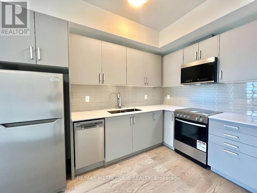 3 - 8 Marquette Avenue, Toronto, Ontario  M6A 0E1 - Photo 5 - C12450751