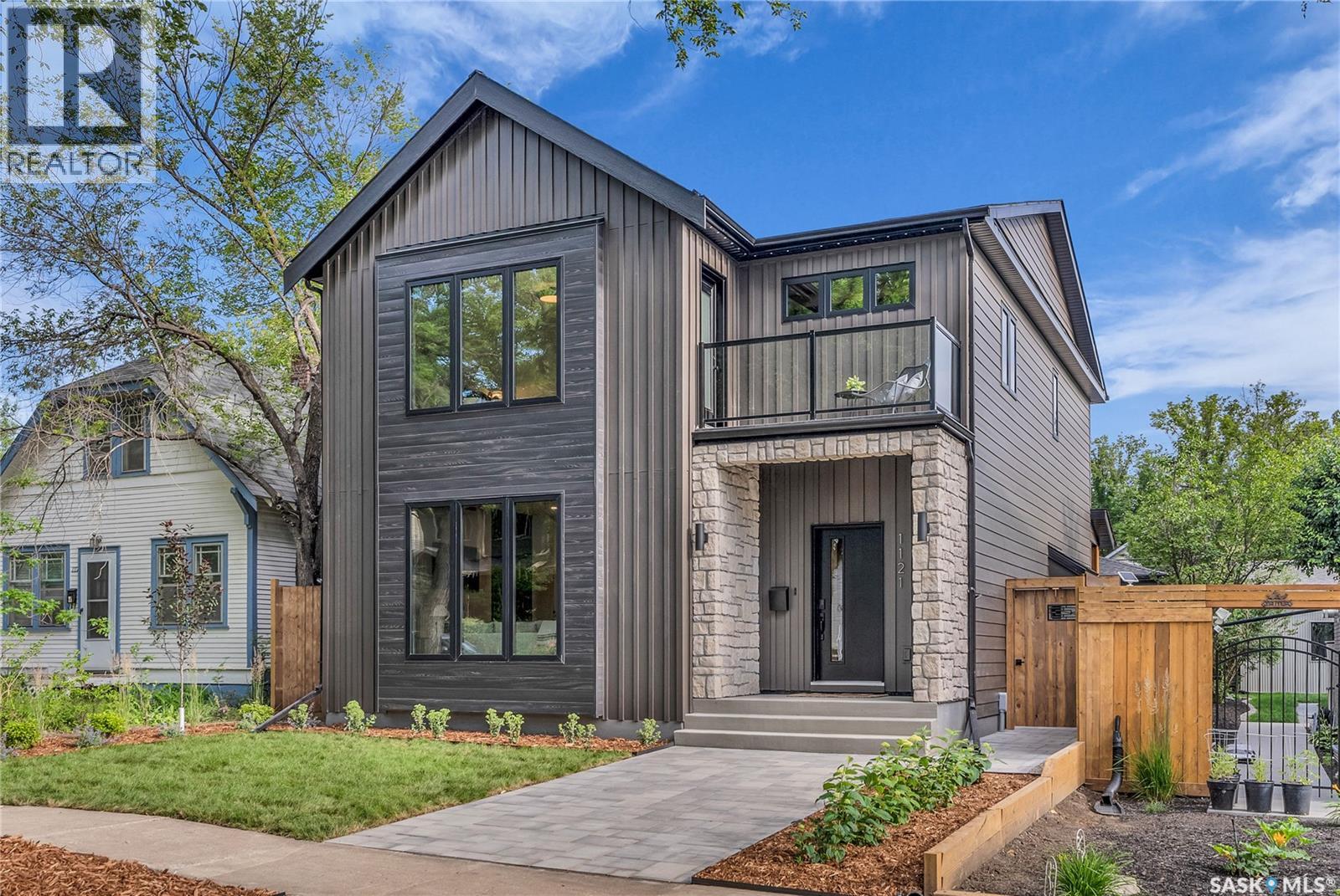 1121 13th STREET E, Saskatoon, Saskatchewan