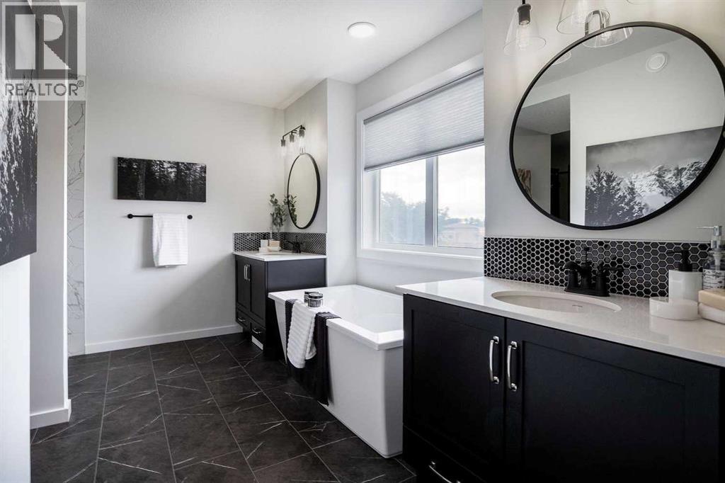 52 Creekside Path Sw, Calgary, Alberta  T2X 5W1 - Photo 10 - A2249111