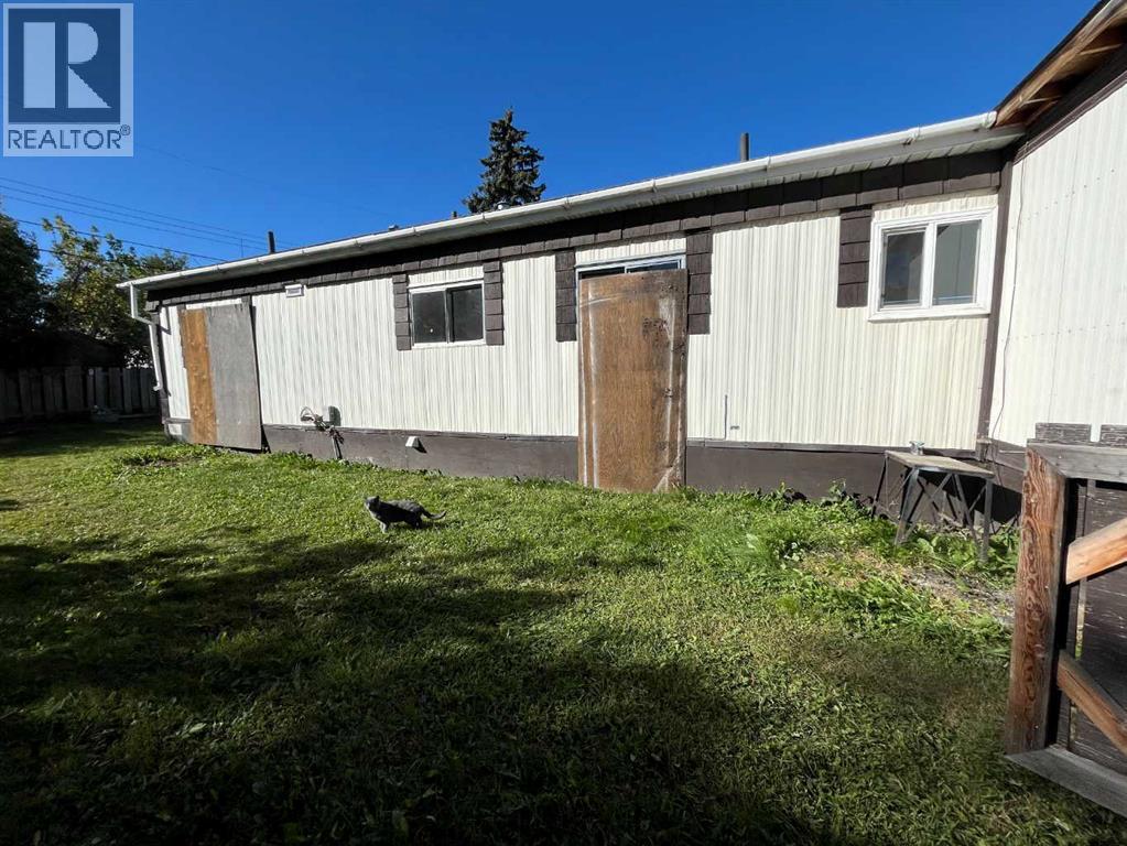 15, 4802 54 Avenue, Camrose, Alberta  T4V 3A5 - Photo 14 - A2260317