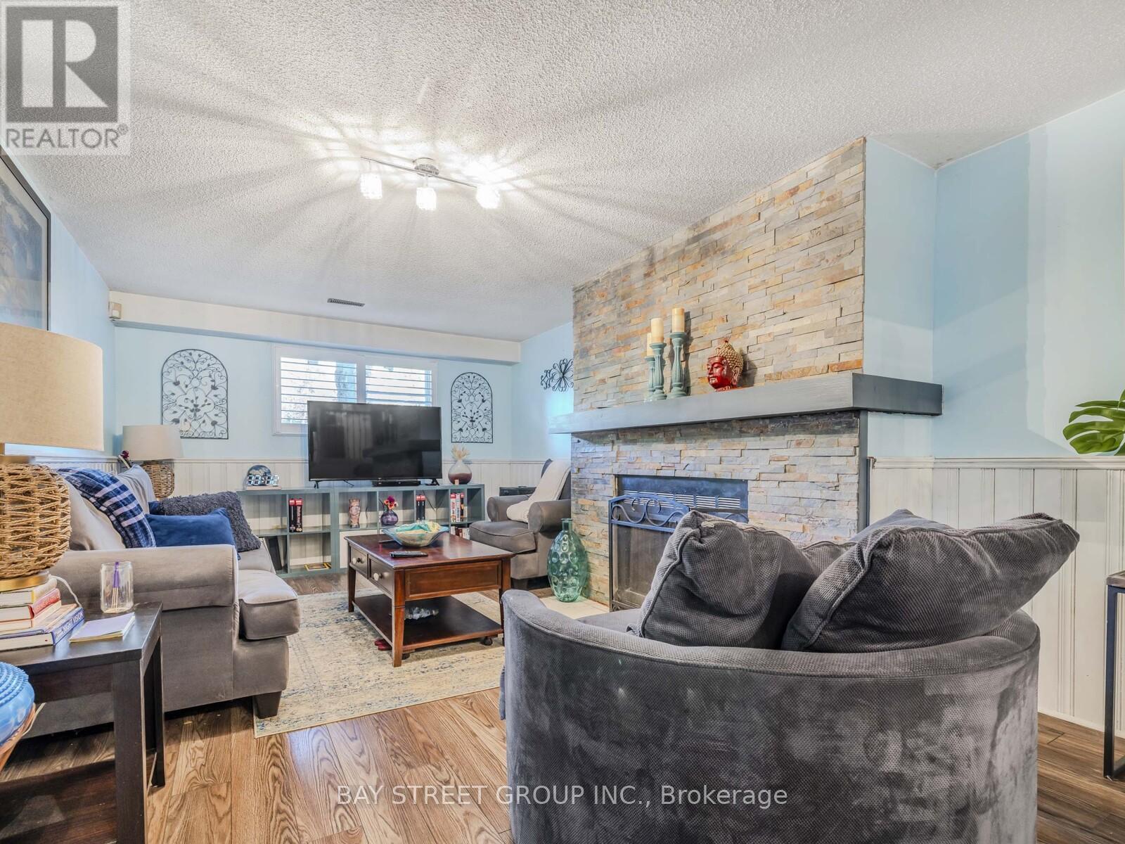 7 Whistling Hills Drive, Toronto, Ontario  M1V 2B6 - Photo 14 - E12450744
