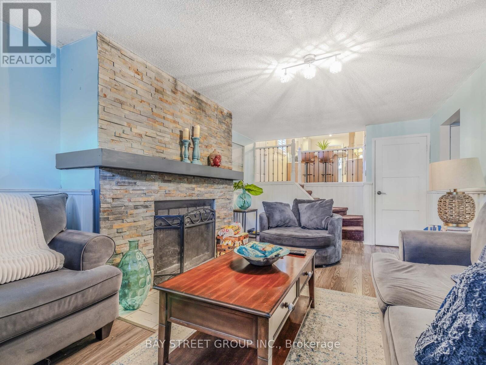 7 Whistling Hills Drive, Toronto, Ontario  M1V 2B6 - Photo 15 - E12450744