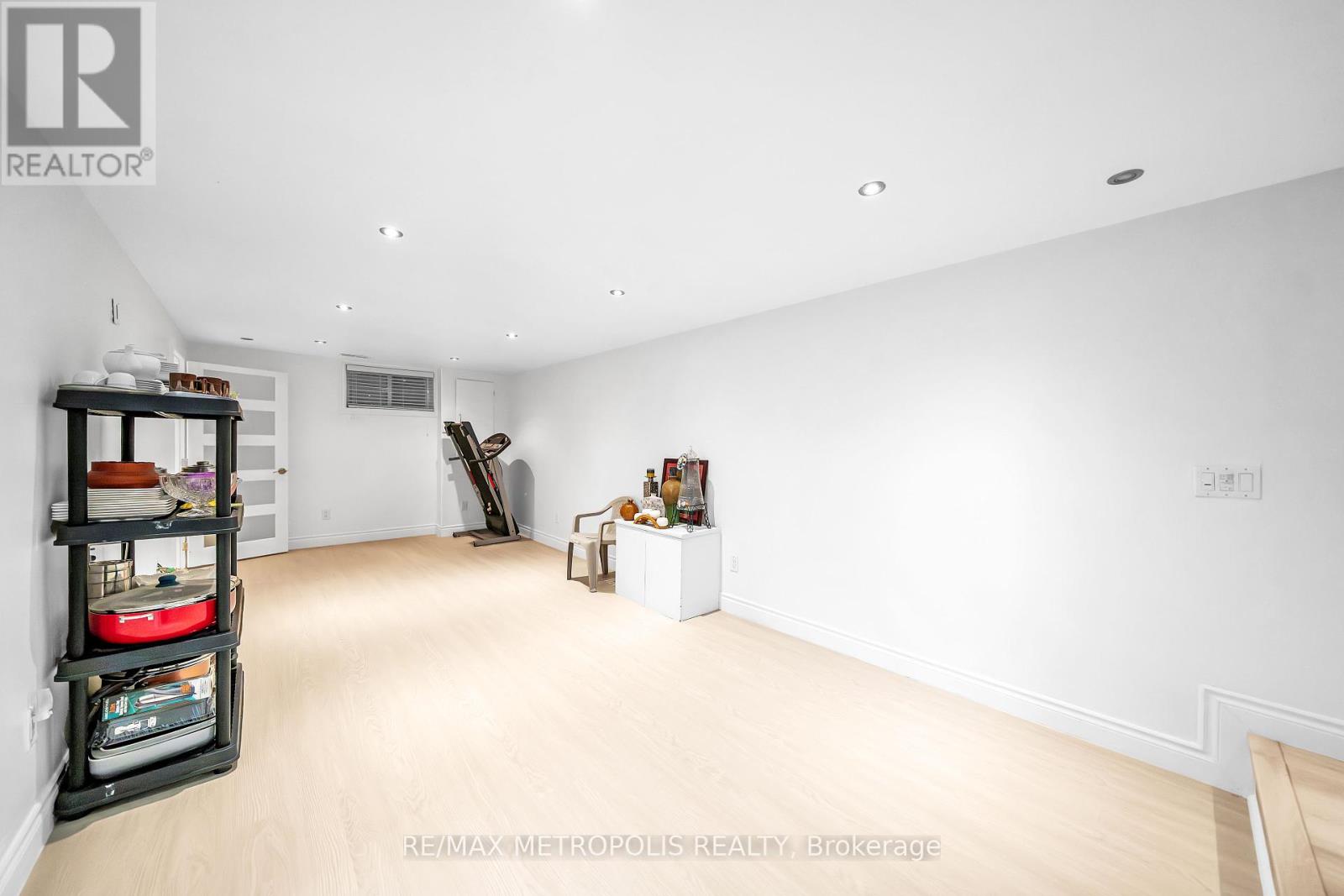 Basement - 834 Sanok Drive, Pickering, Ontario  L1W 2R2 - Photo 5 - E12450762
