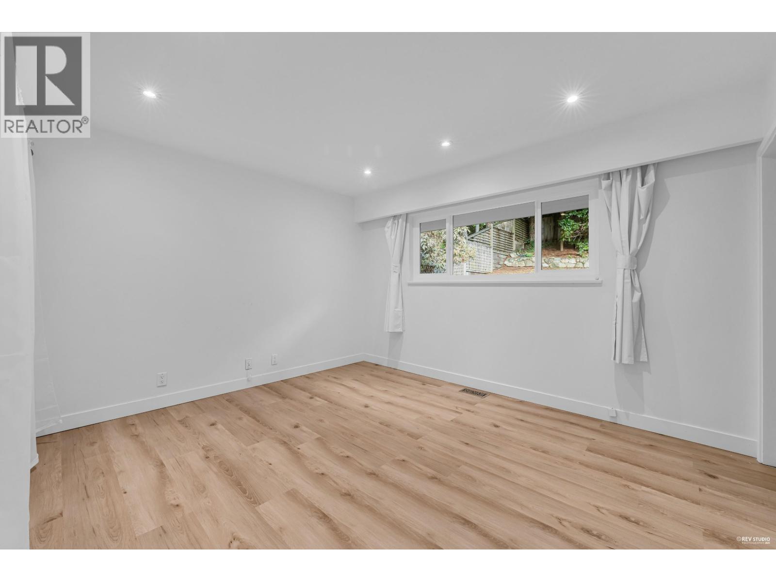 1910 27th Street, West Vancouver, British Columbia  V7V 4L2 - Photo 14 - R3030236