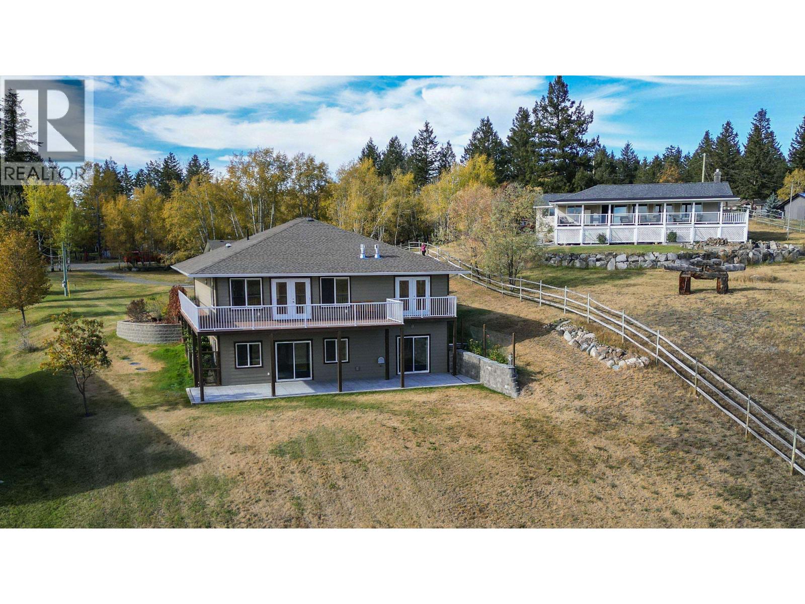 5072 Block Drive, 108 Mile Ranch, British Columbia  V0K 2Z0 - Photo 4 - R3052159
