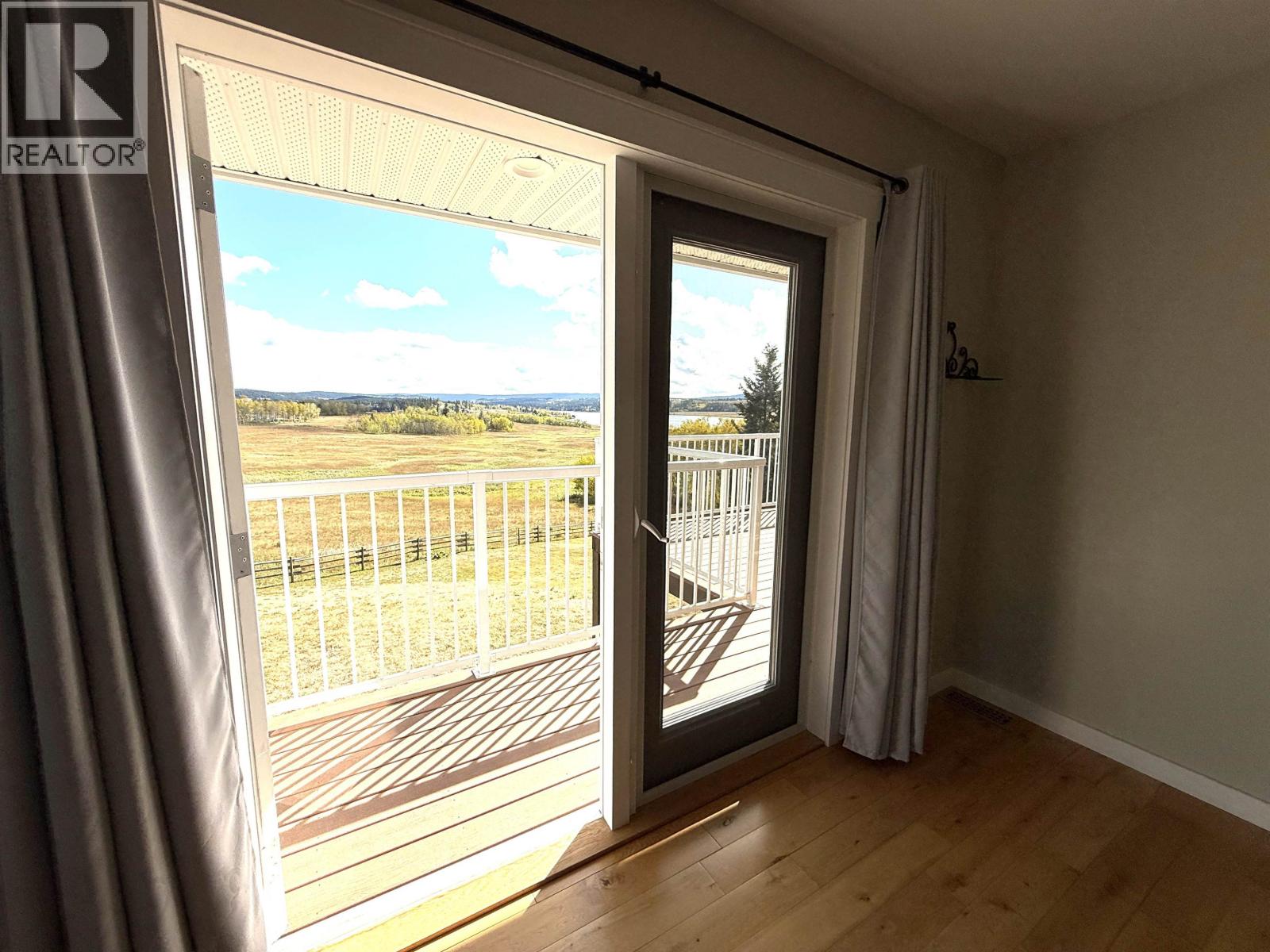 5072 Block Drive, 108 Mile Ranch, British Columbia  V0K 2Z0 - Photo 27 - R3052159
