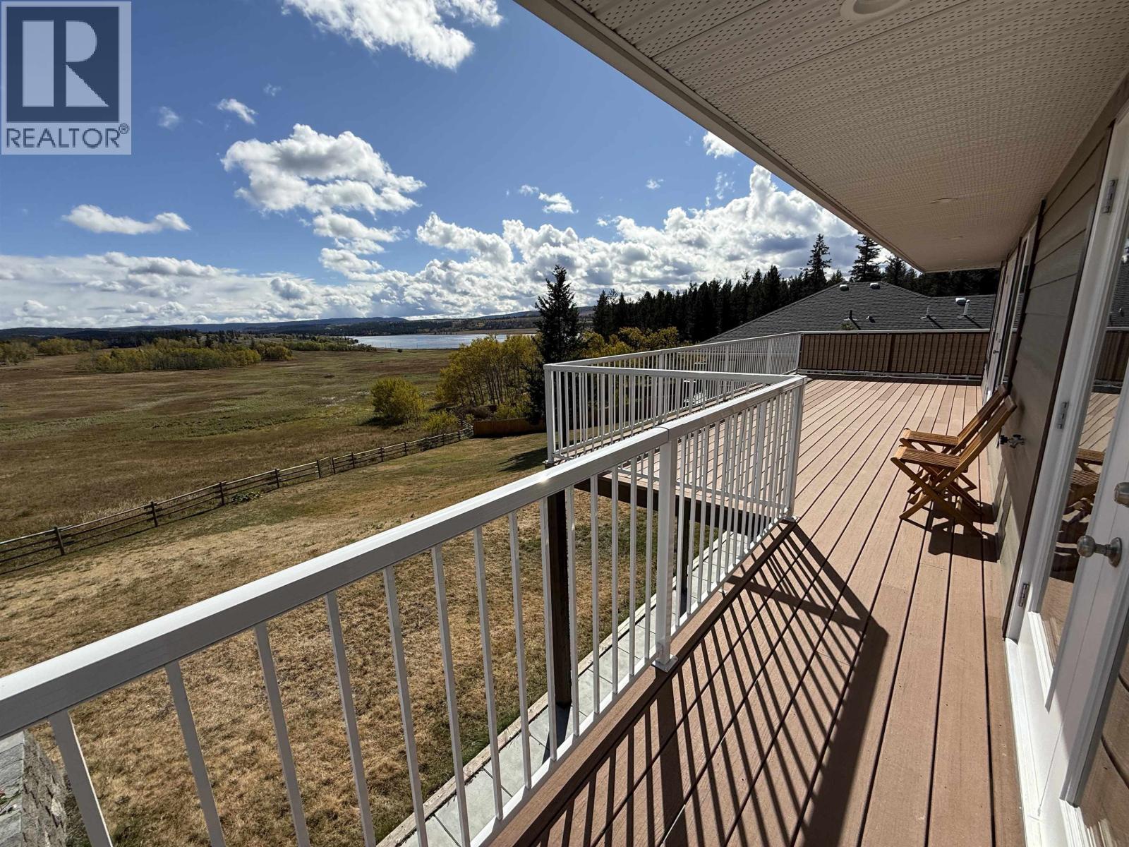 5072 Block Drive, 108 Mile Ranch, British Columbia  V0K 2Z0 - Photo 28 - R3052159