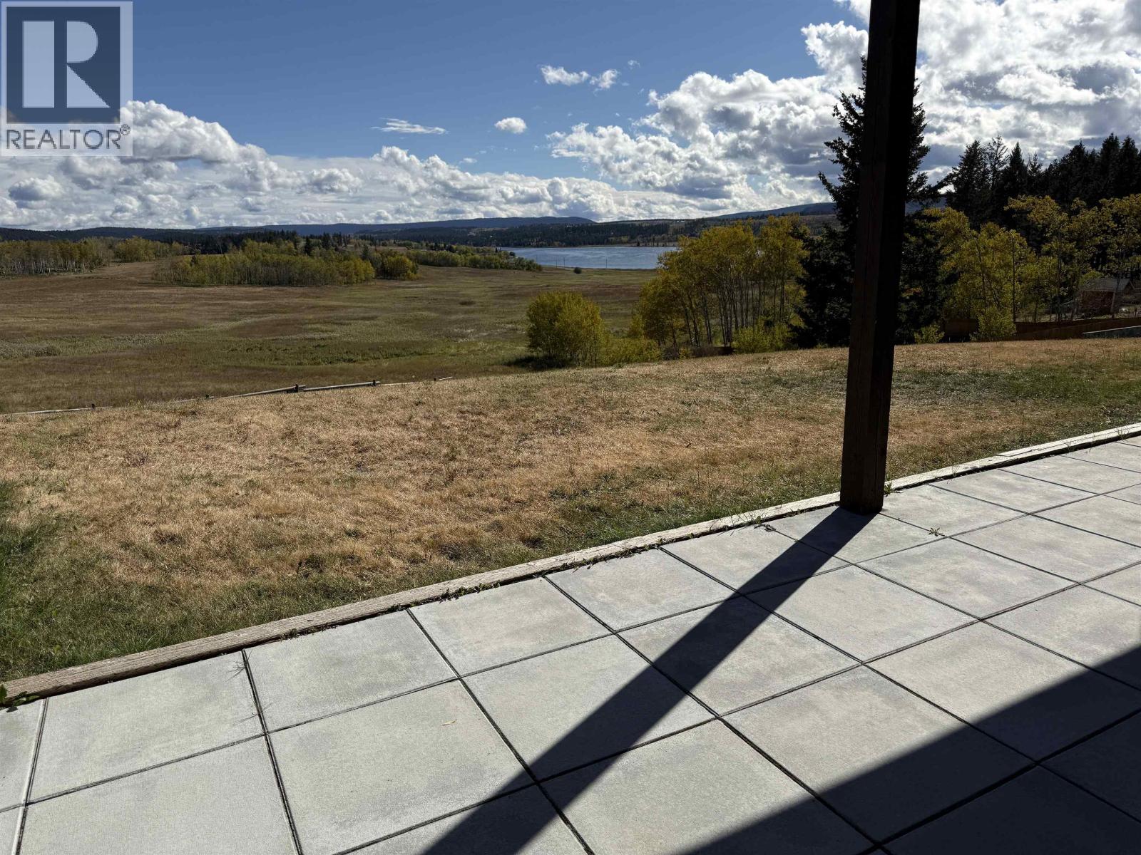 5072 Block Drive, 108 Mile Ranch, British Columbia  V0K 2Z0 - Photo 38 - R3052159
