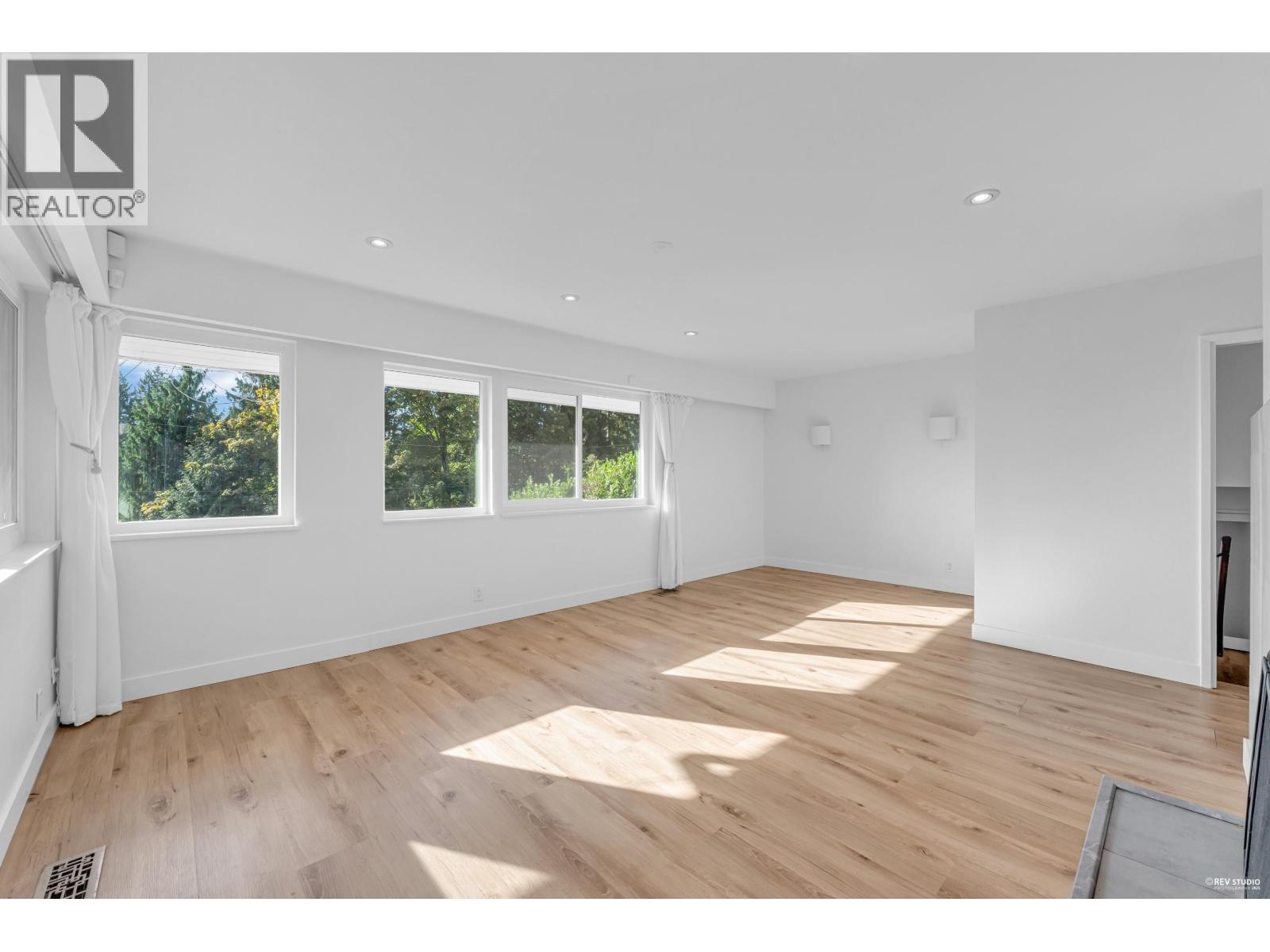 1910 27th Street, West Vancouver, British Columbia  V7V 4L2 - Photo 19 - R3030236