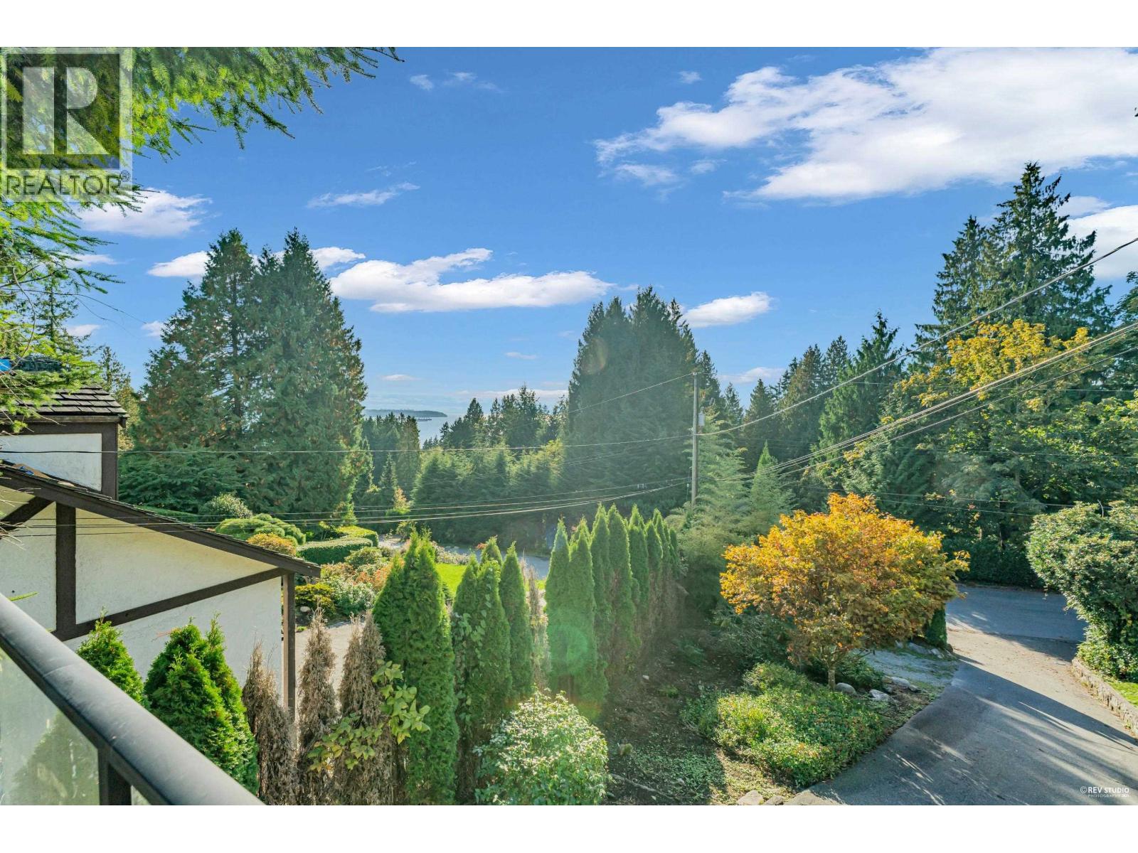 1910 27th Street, West Vancouver, British Columbia  V7V 4L2 - Photo 29 - R3030236