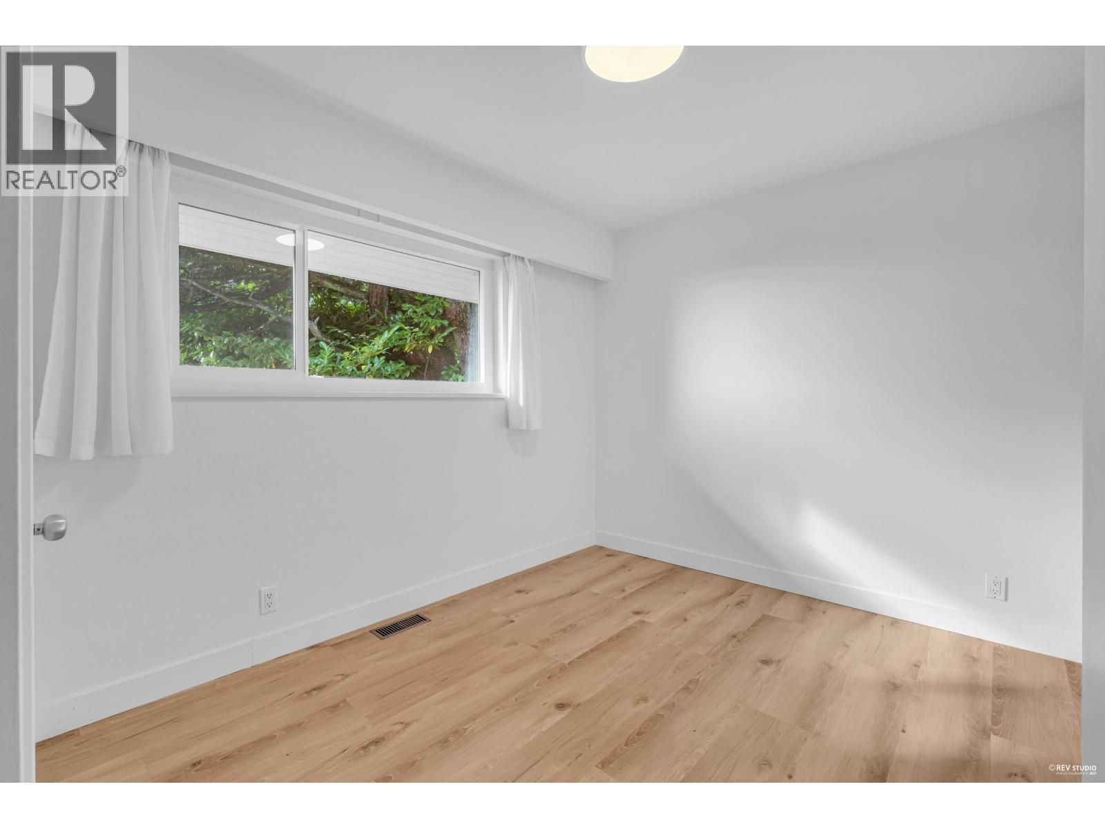 1910 27th Street, West Vancouver, British Columbia  V7V 4L2 - Photo 13 - R3030236
