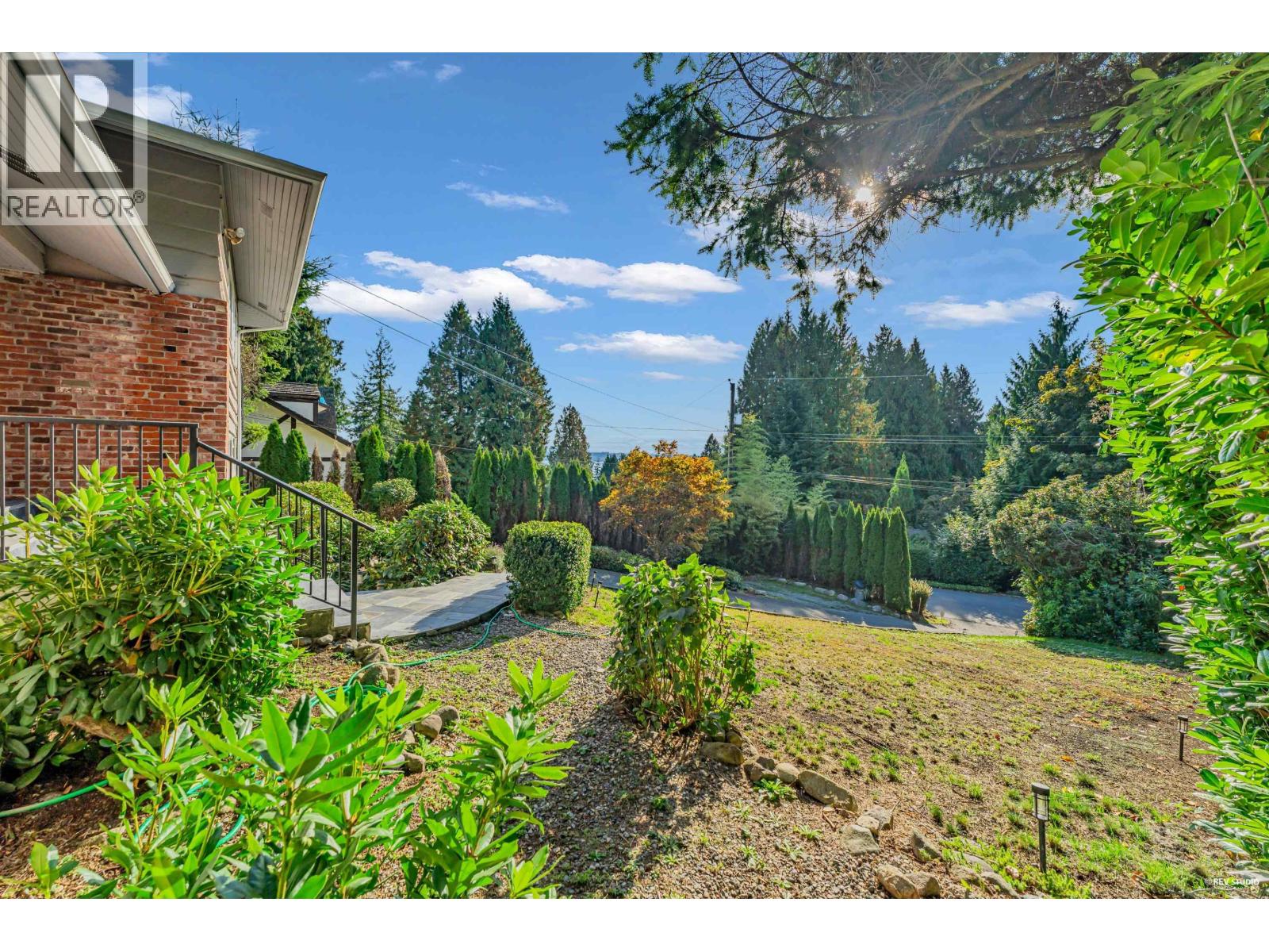 1910 27th Street, West Vancouver, British Columbia  V7V 4L2 - Photo 30 - R3030236