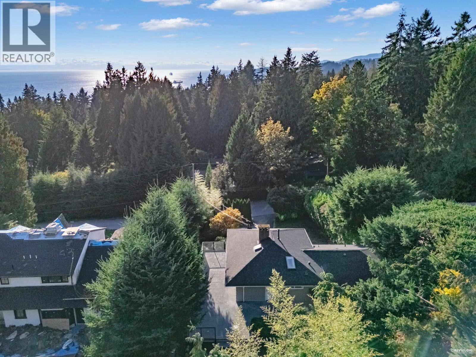 1910 27th Street, West Vancouver, British Columbia  V7V 4L2 - Photo 39 - R3030236